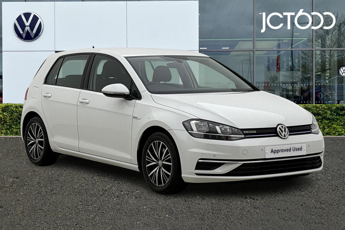 Main listing image - Volkswagen Golf