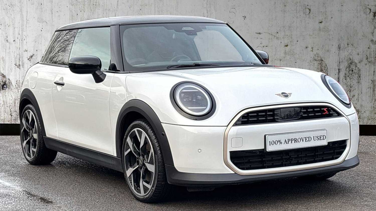 Main listing image - MINI Hatchback