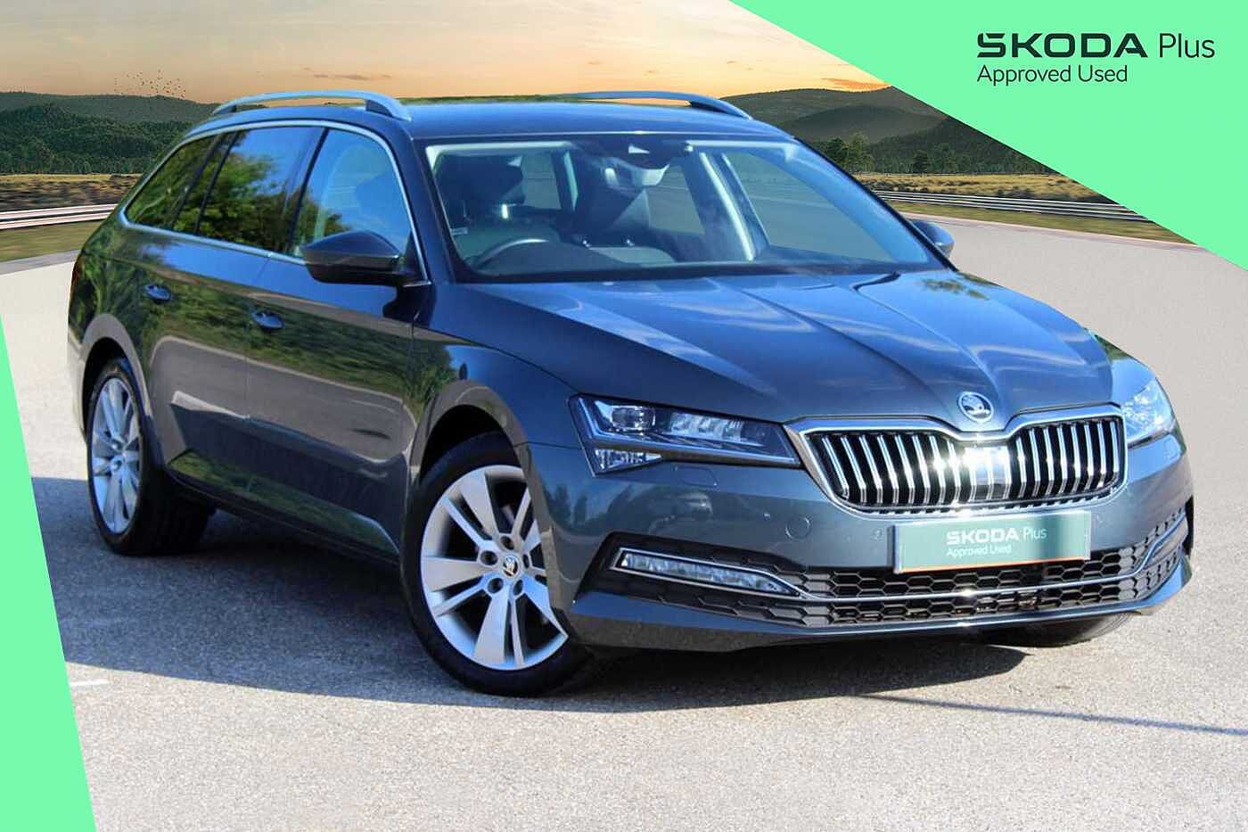 Main listing image - Skoda Superb Estate