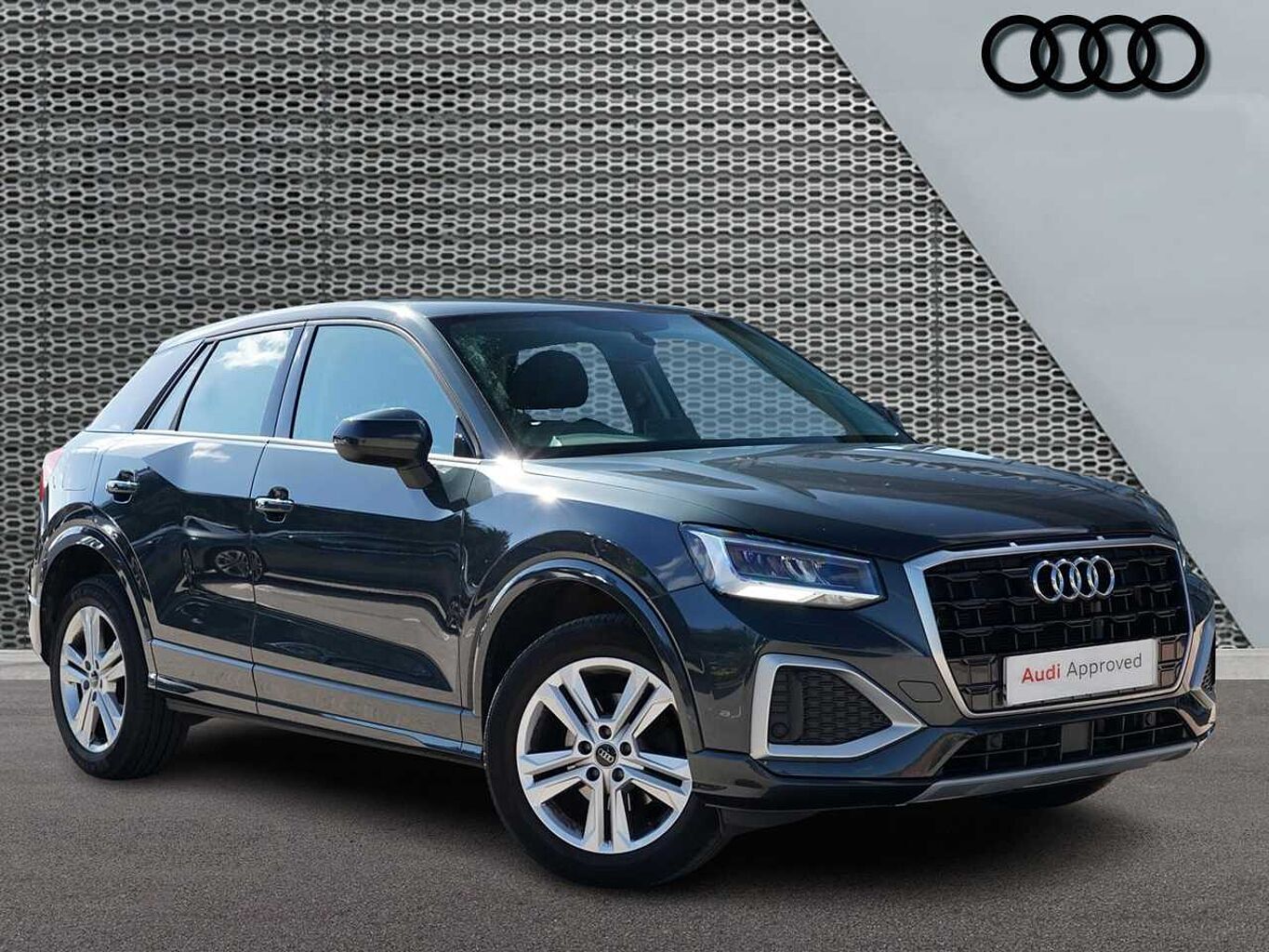 Main listing image - Audi Q3