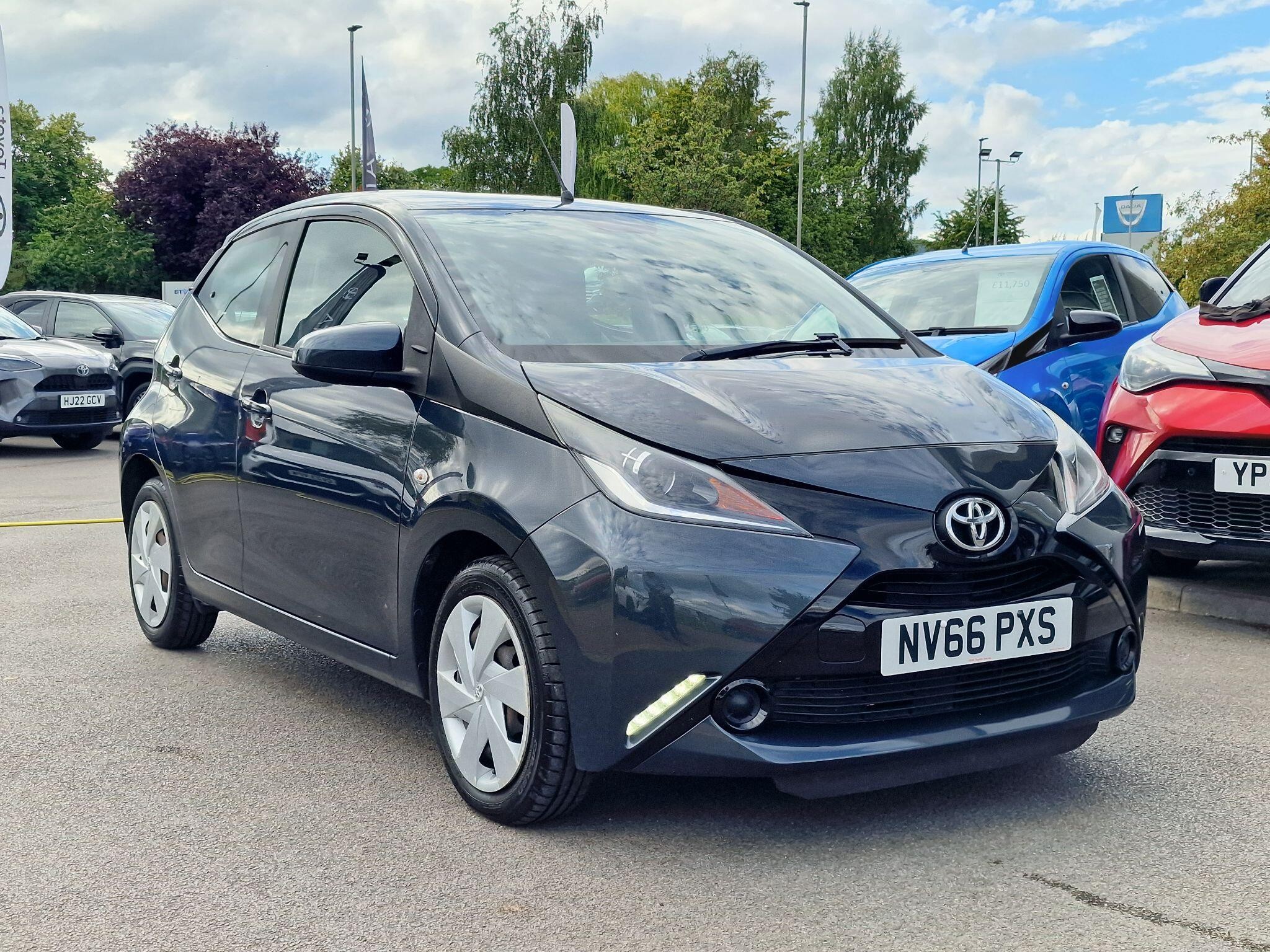 Main listing image - Toyota Aygo