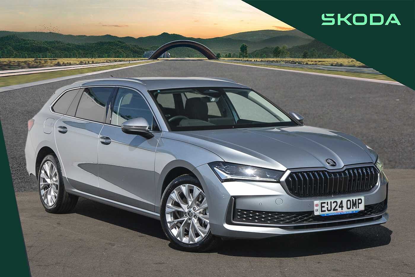 Main listing image - Skoda Superb Estate