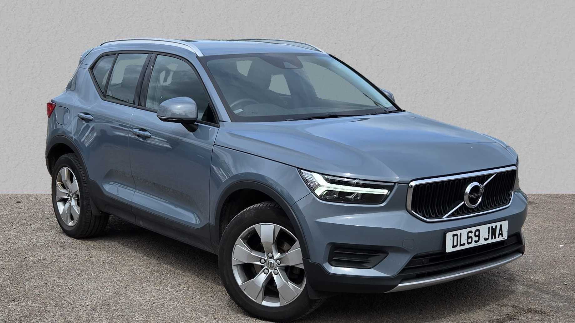 Main listing image - Volvo XC40