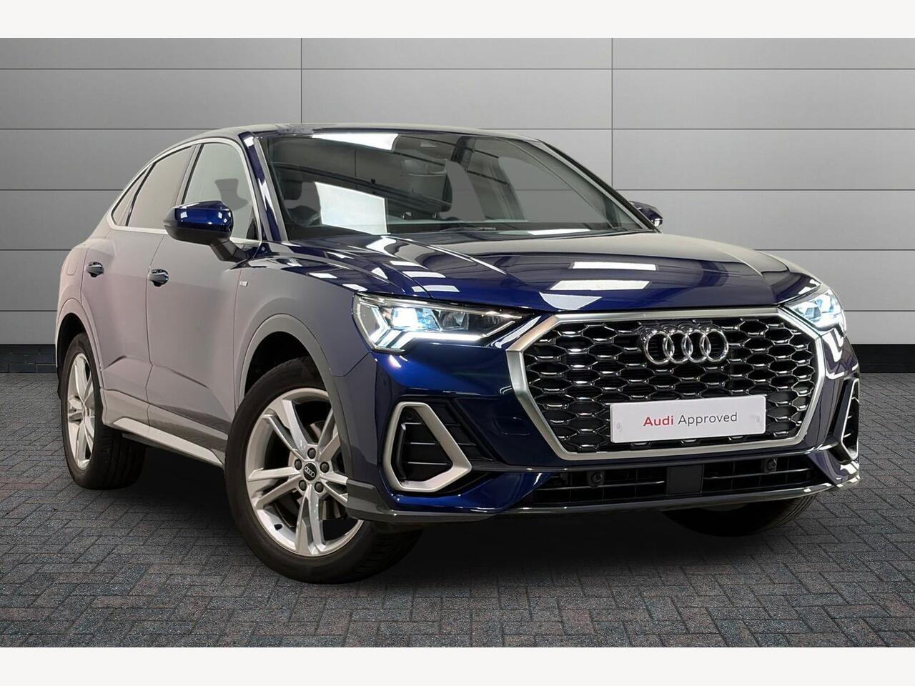 Main listing image - Audi Q3