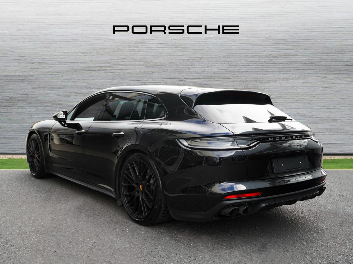 Main listing image - Porsche Panamera Sport Turismo