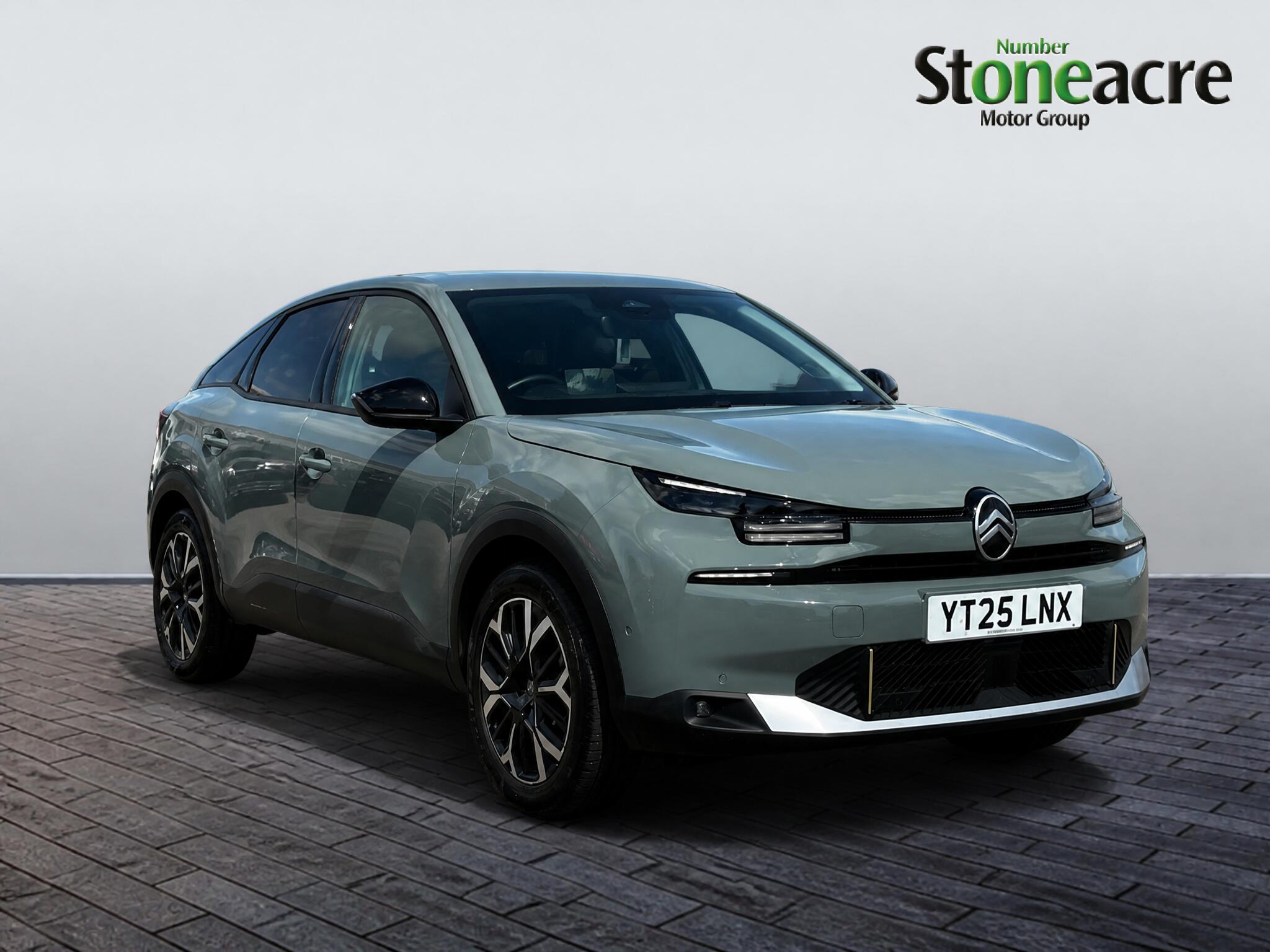 Main listing image - Citroen C4
