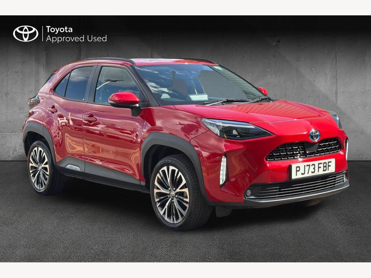 Main listing image - Toyota Yaris Cross