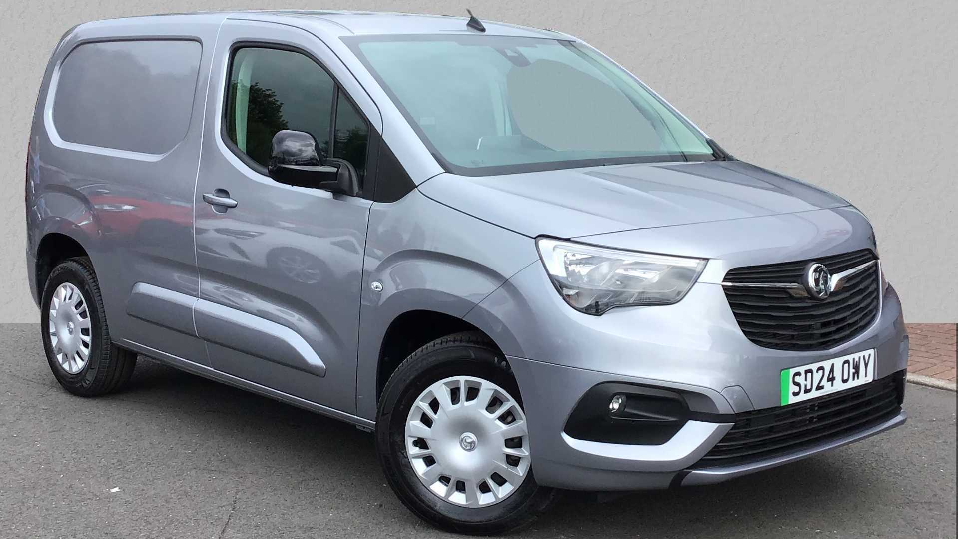 Main listing image - Vauxhall Combo Cargo-e