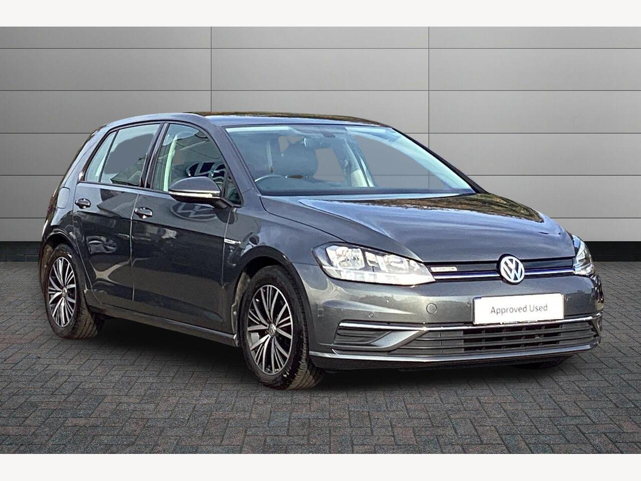Main listing image - Volkswagen Golf
