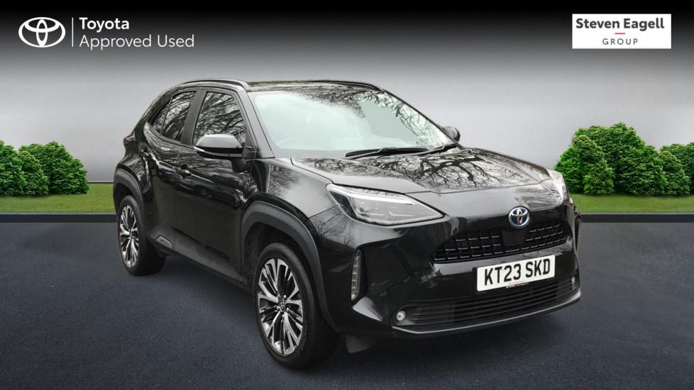 Main listing image - Toyota Yaris Cross