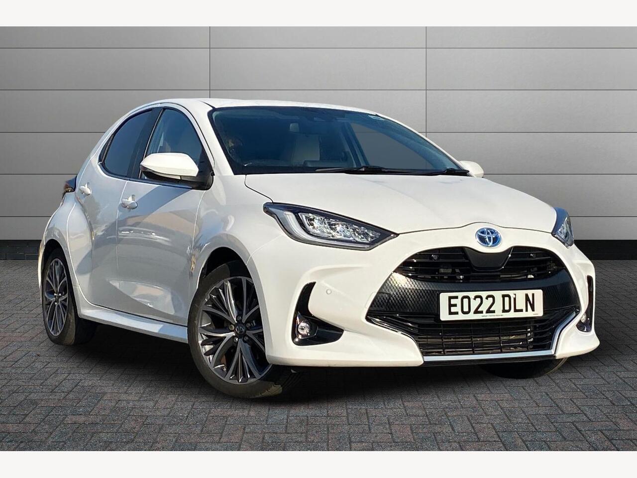 Main listing image - Toyota Yaris