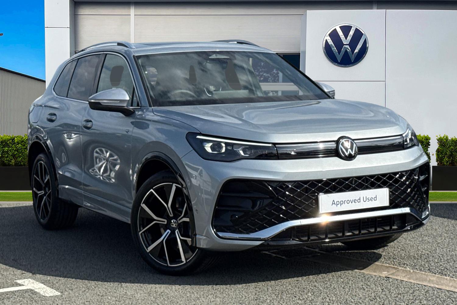 Main listing image - Volkswagen Tiguan