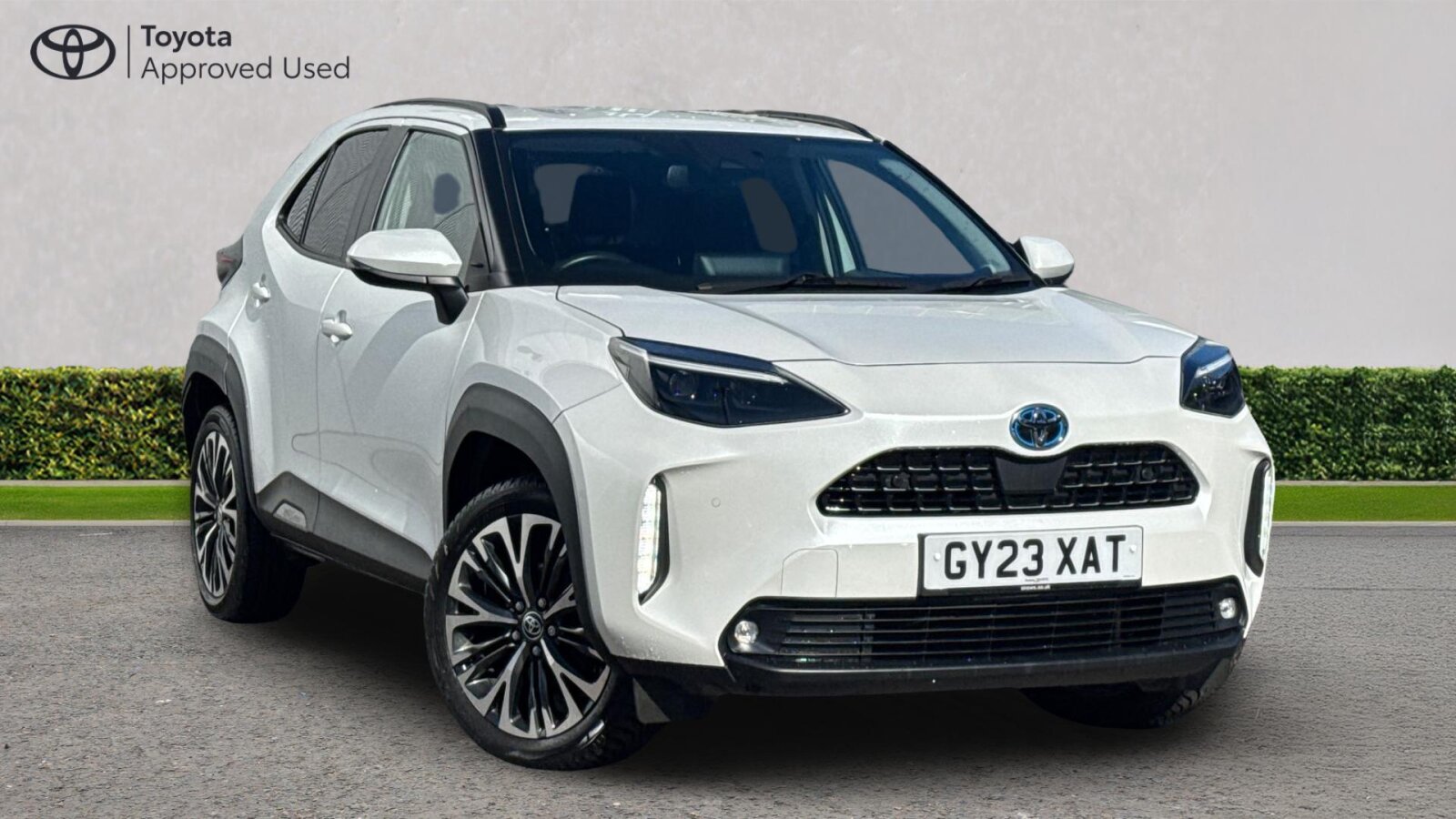 Main listing image - Toyota Yaris Cross