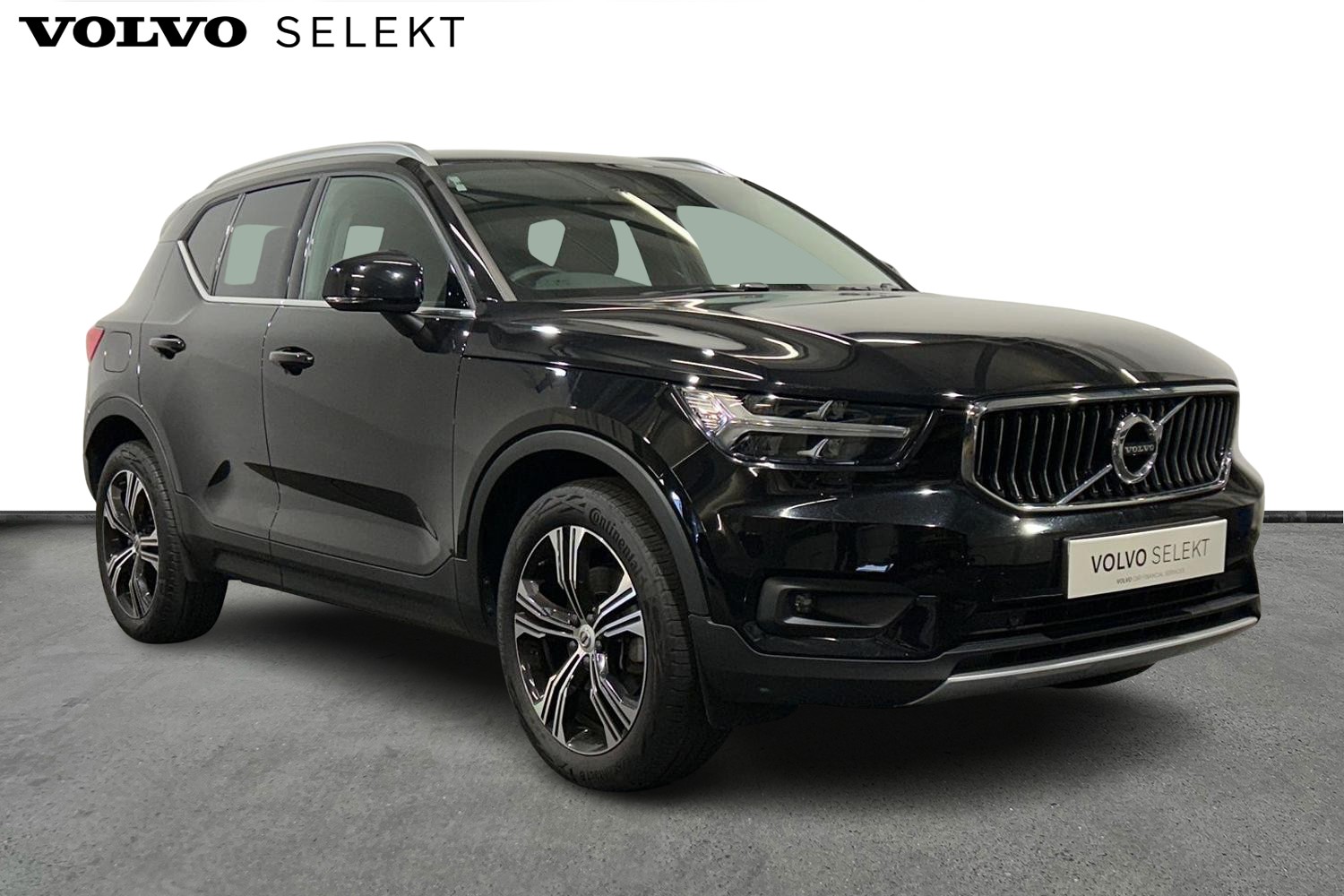 Main listing image - Volvo XC40