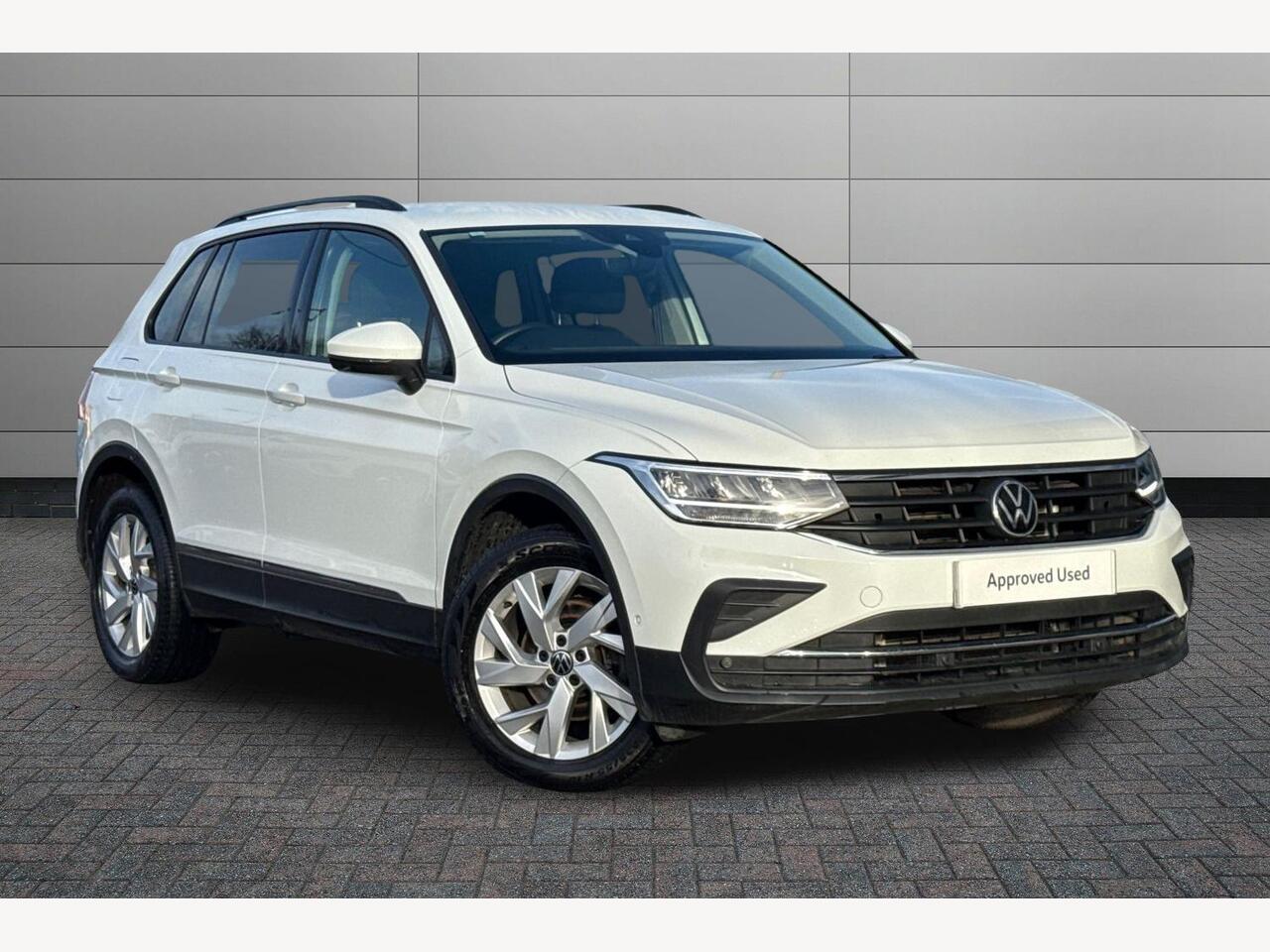 Main listing image - Volkswagen Tiguan