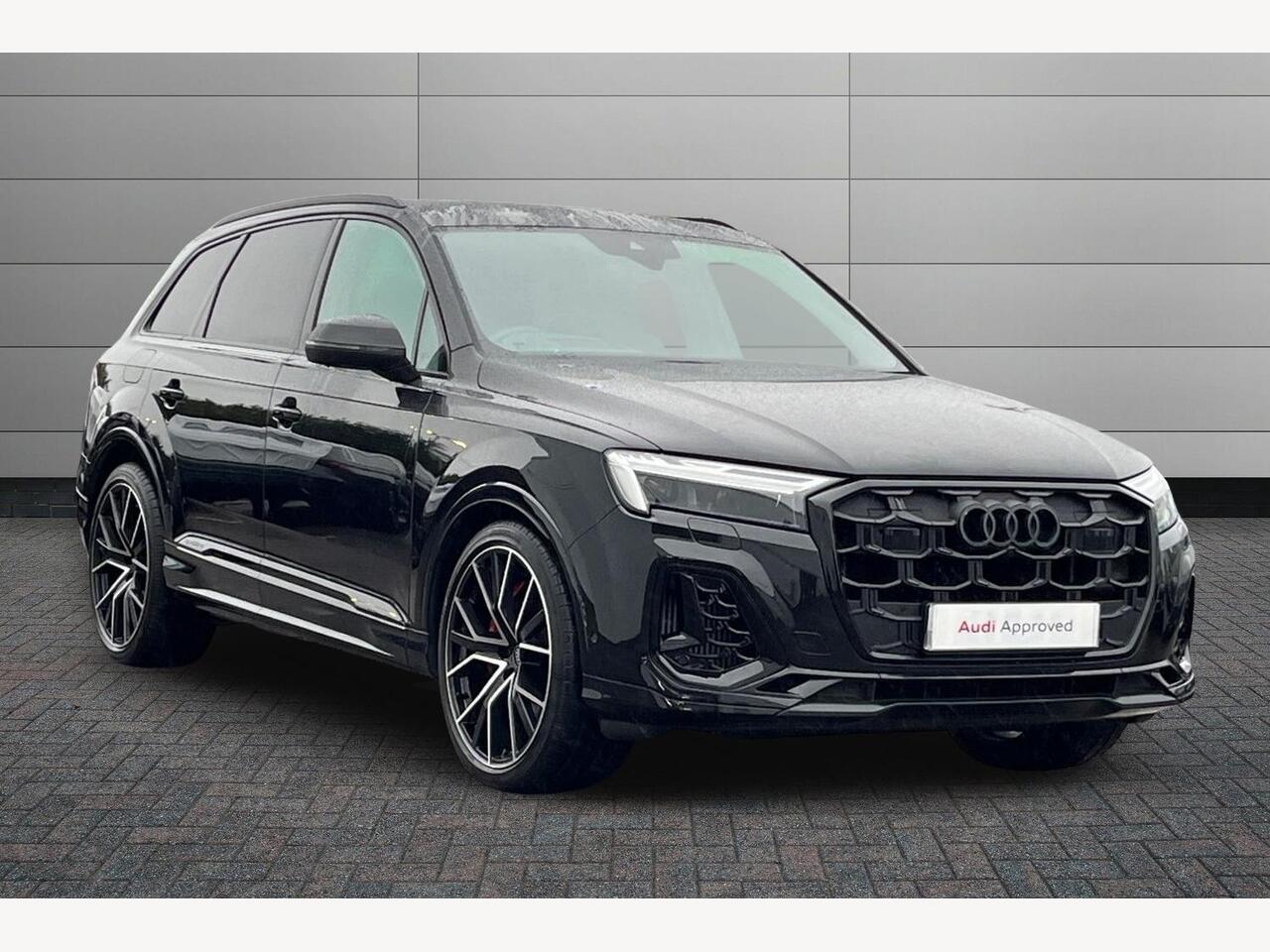Main listing image - Audi Q7