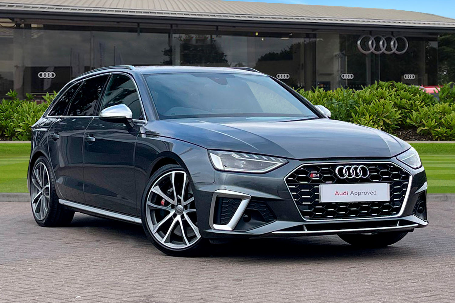 Main listing image - Audi S4