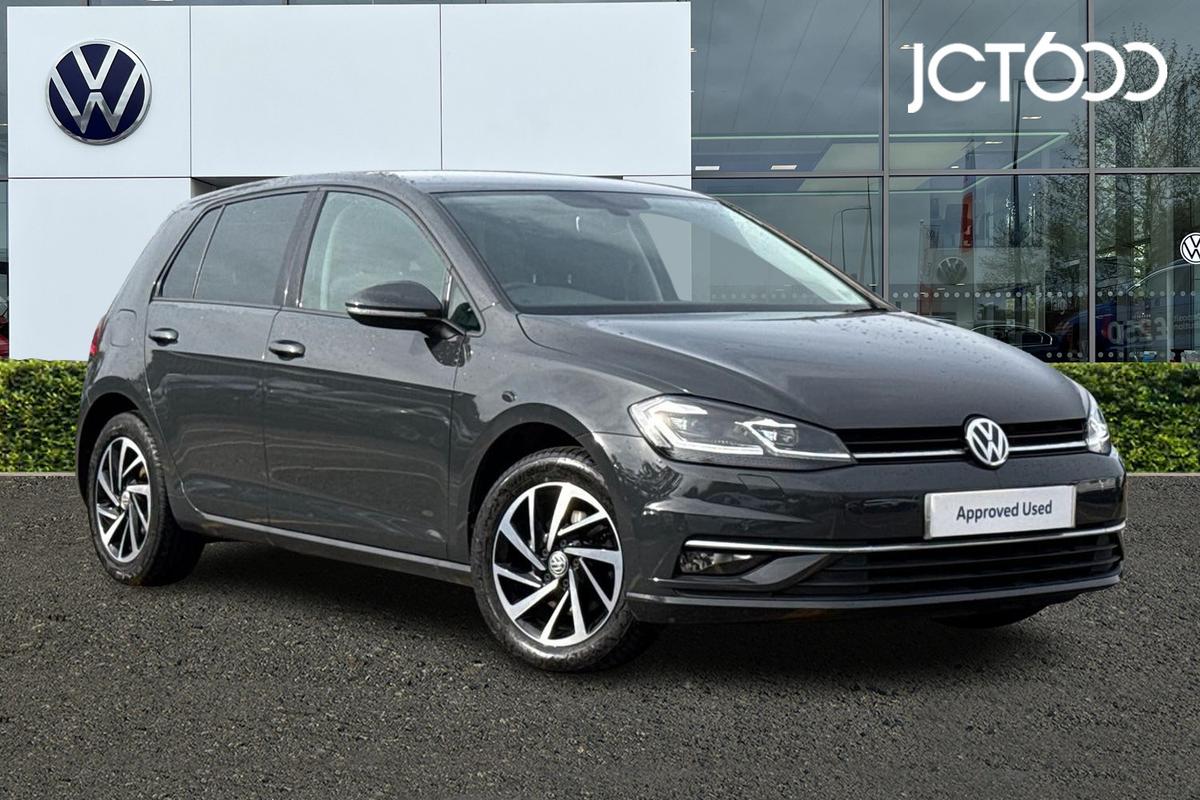 Main listing image - Volkswagen Golf
