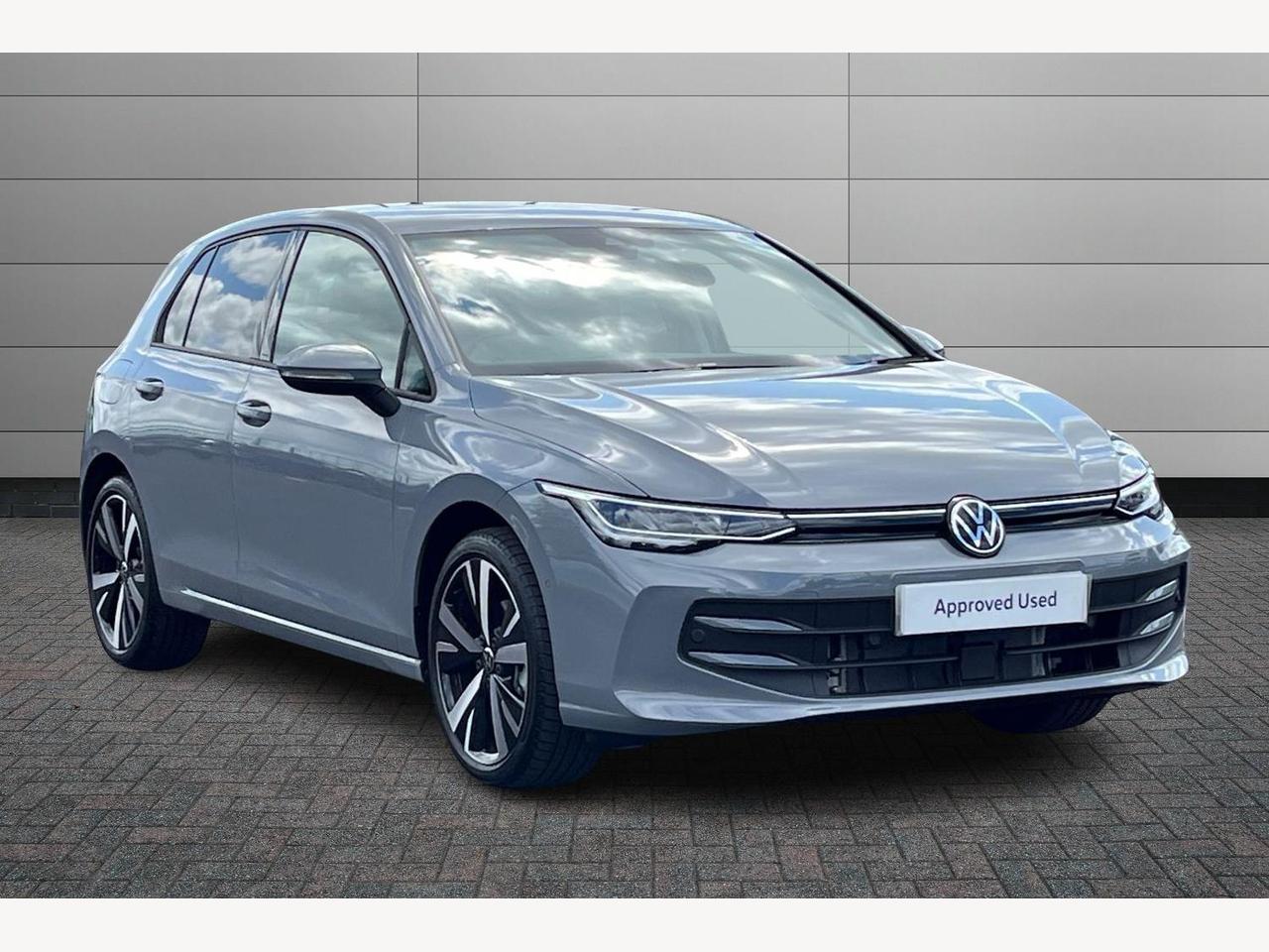 Main listing image - Volkswagen Golf