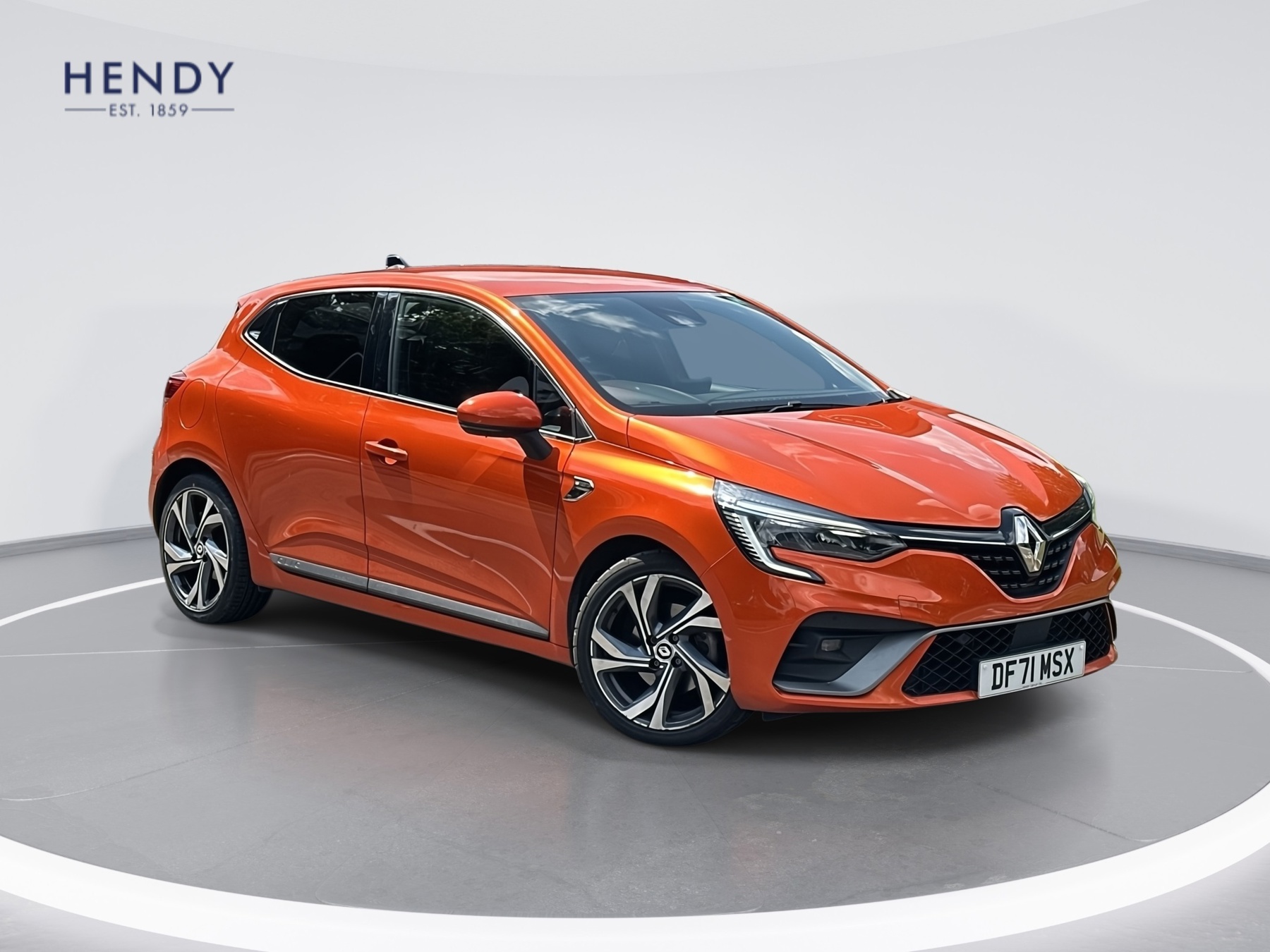 Main listing image - Renault Clio
