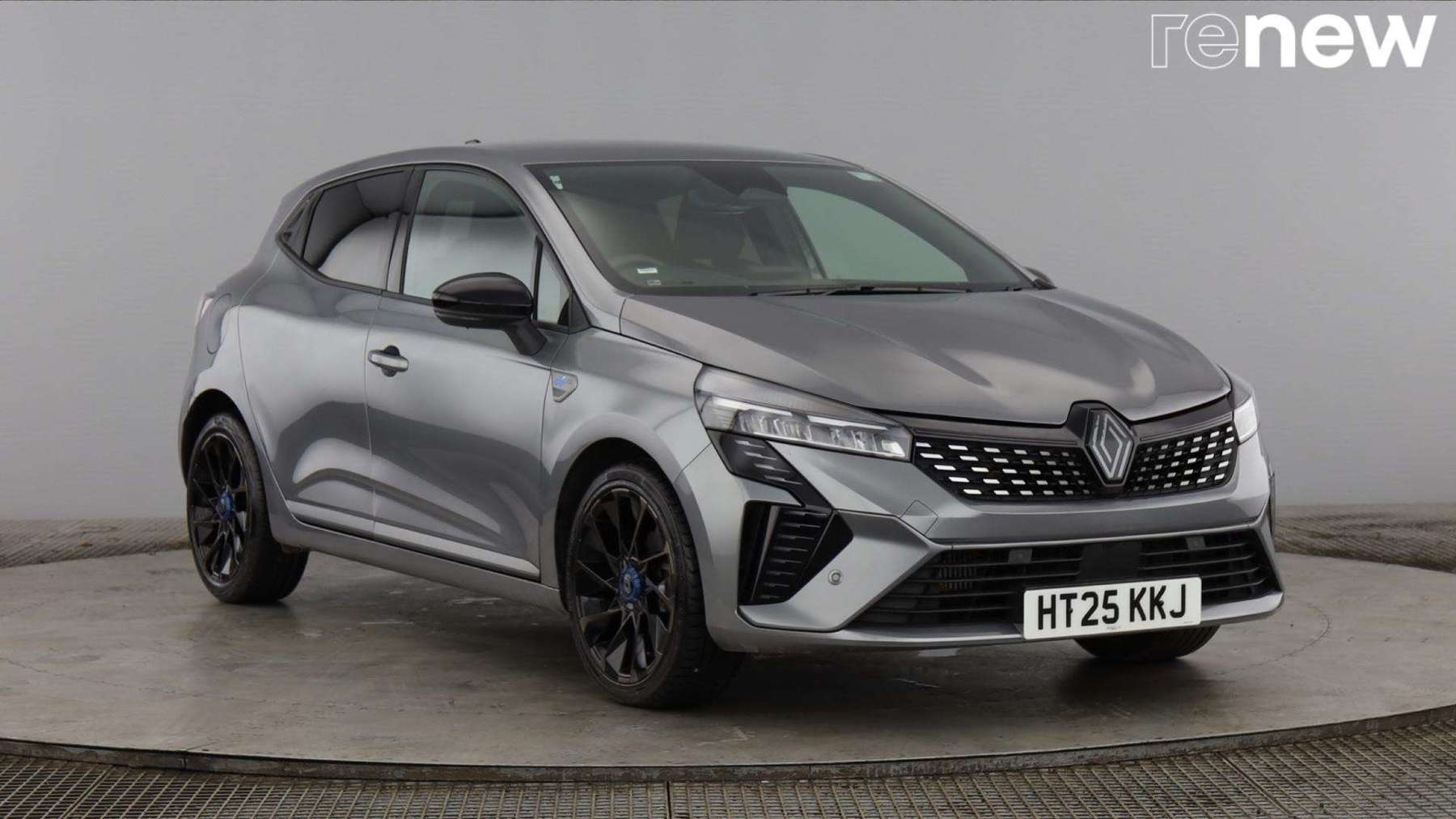 Main listing image - Renault Clio