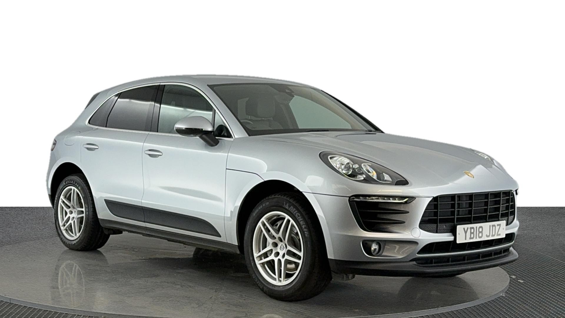 Main listing image - Porsche Macan