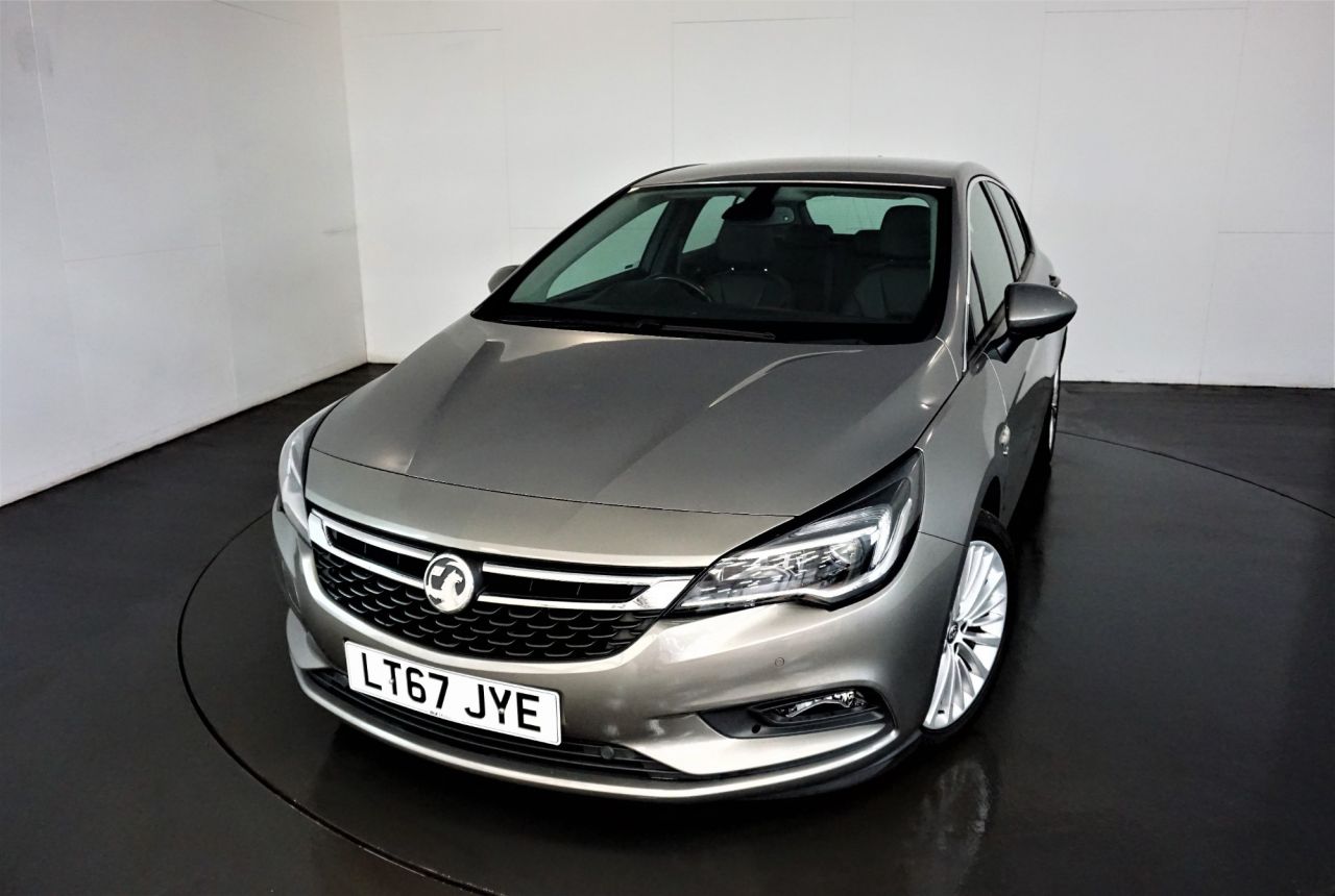 Main listing image - Vauxhall Astra