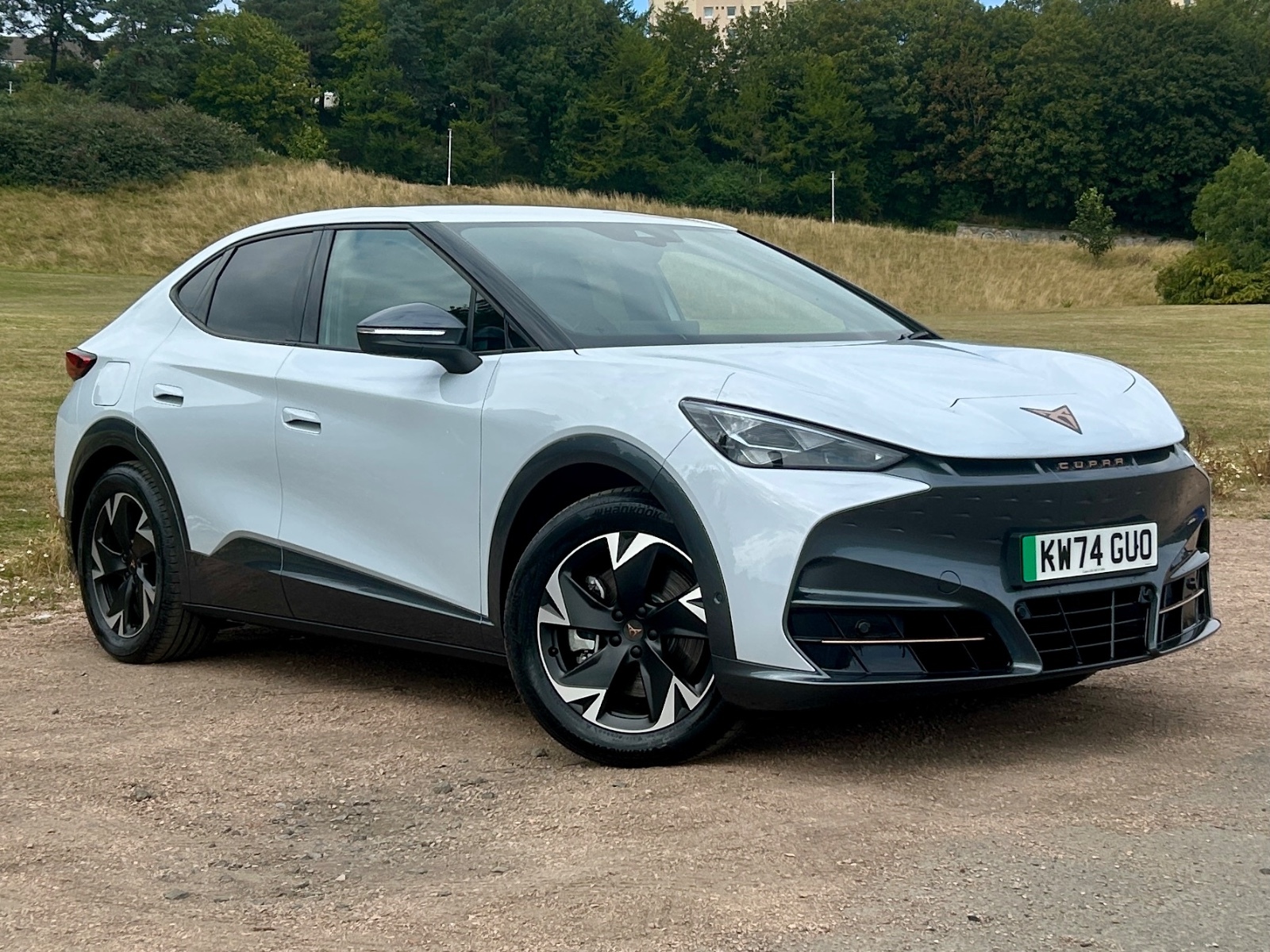 Main listing image - Cupra Tavascan