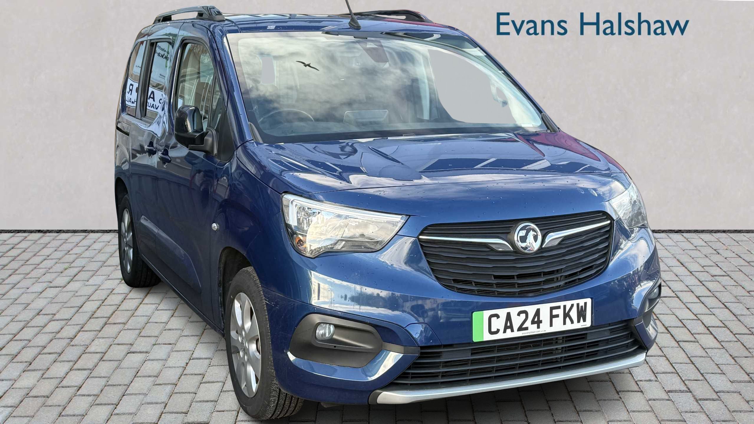 Main listing image - Vauxhall Combo Life-e