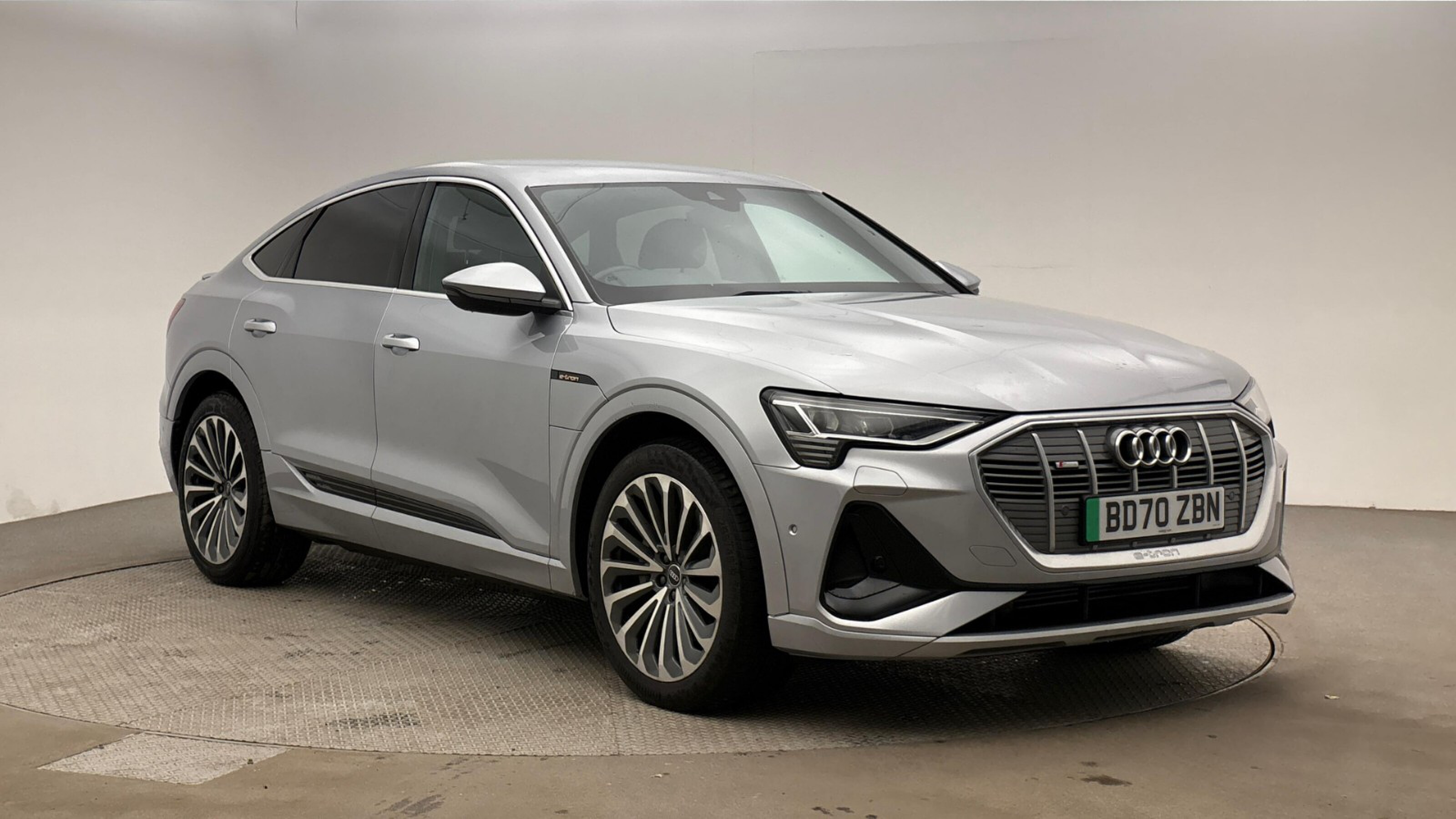 Main listing image - Audi e-tron