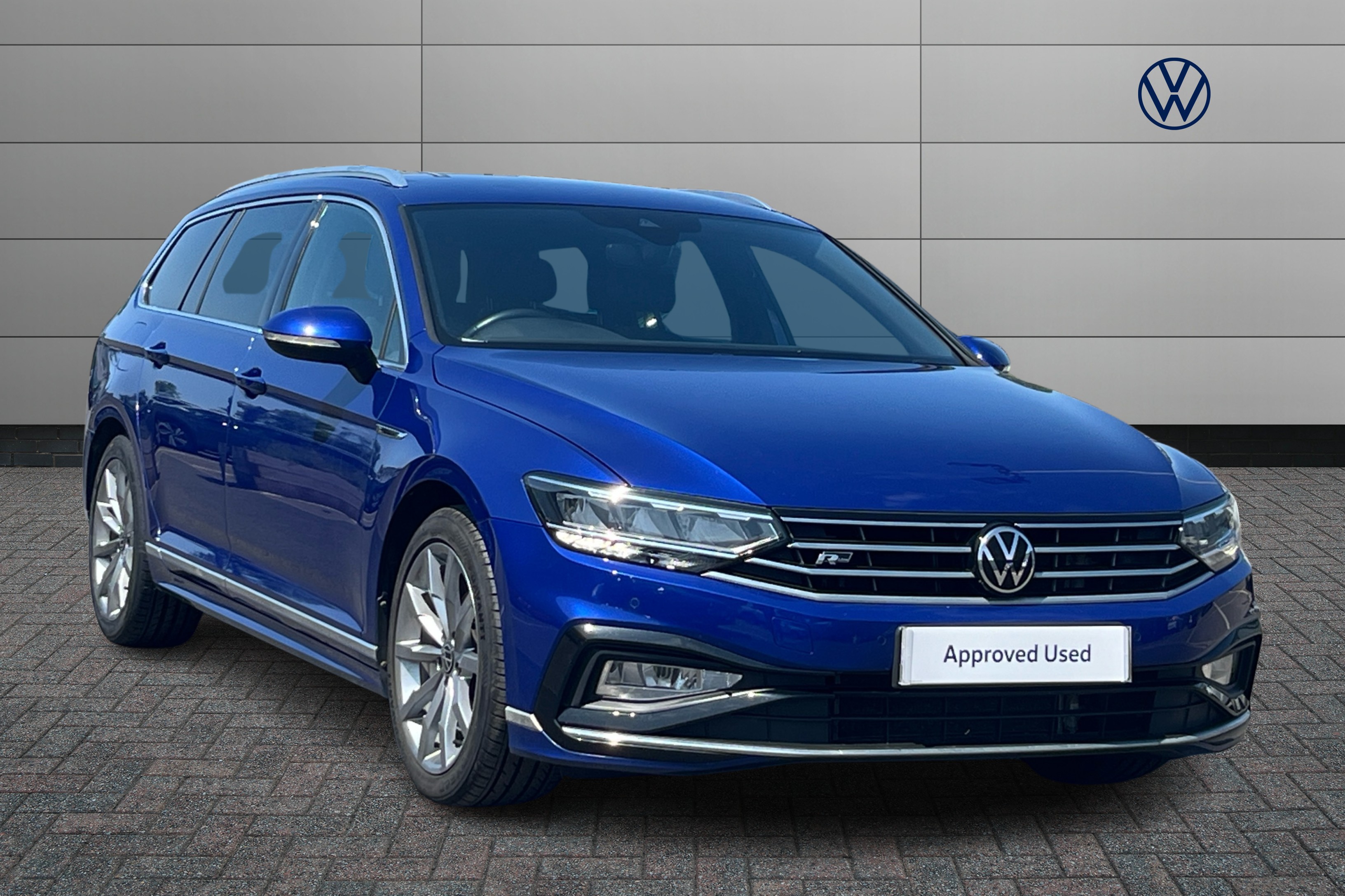 Main listing image - Volkswagen Passat Estate