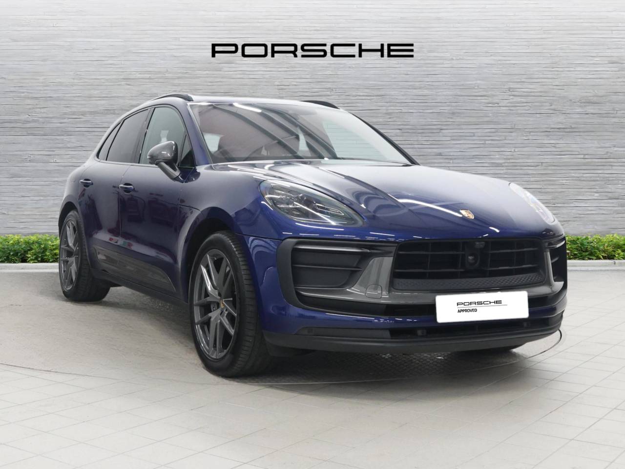 Main listing image - Porsche Macan