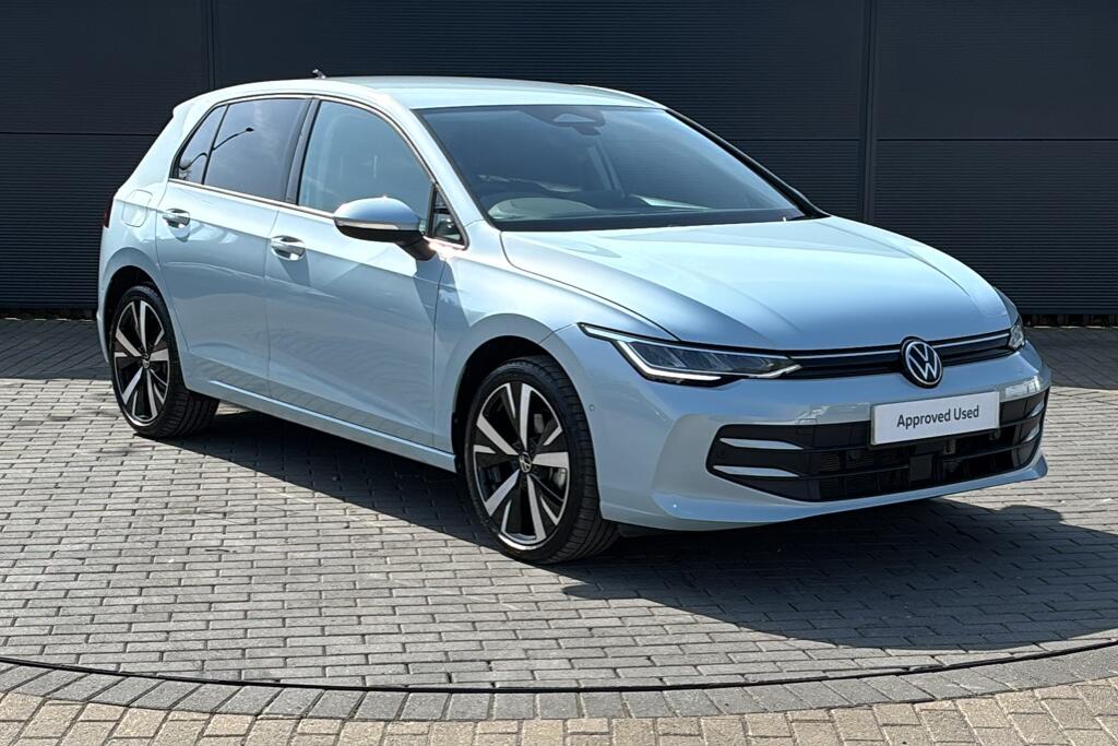 Main listing image - Volkswagen Golf