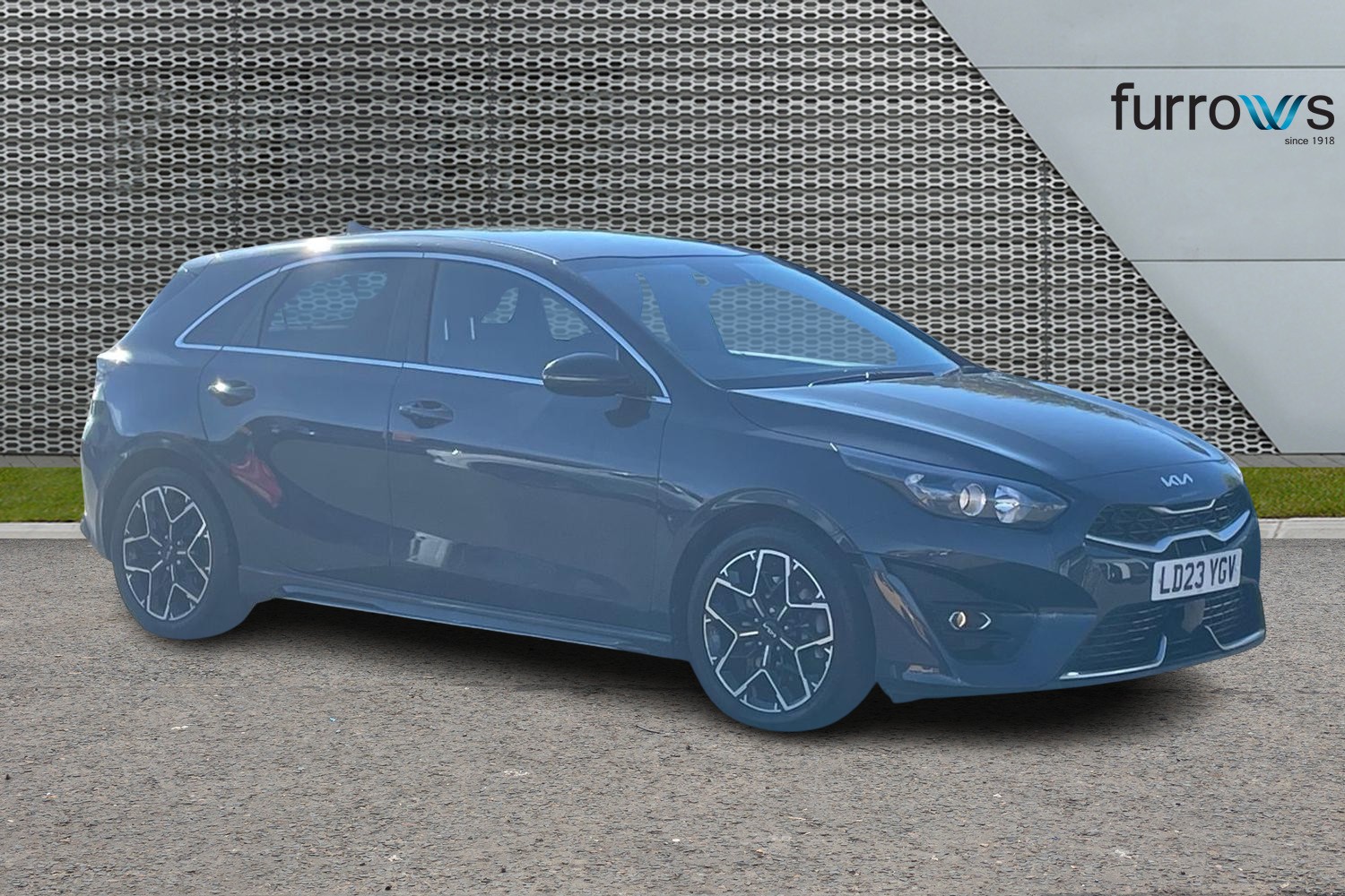 Main listing image - Kia Ceed