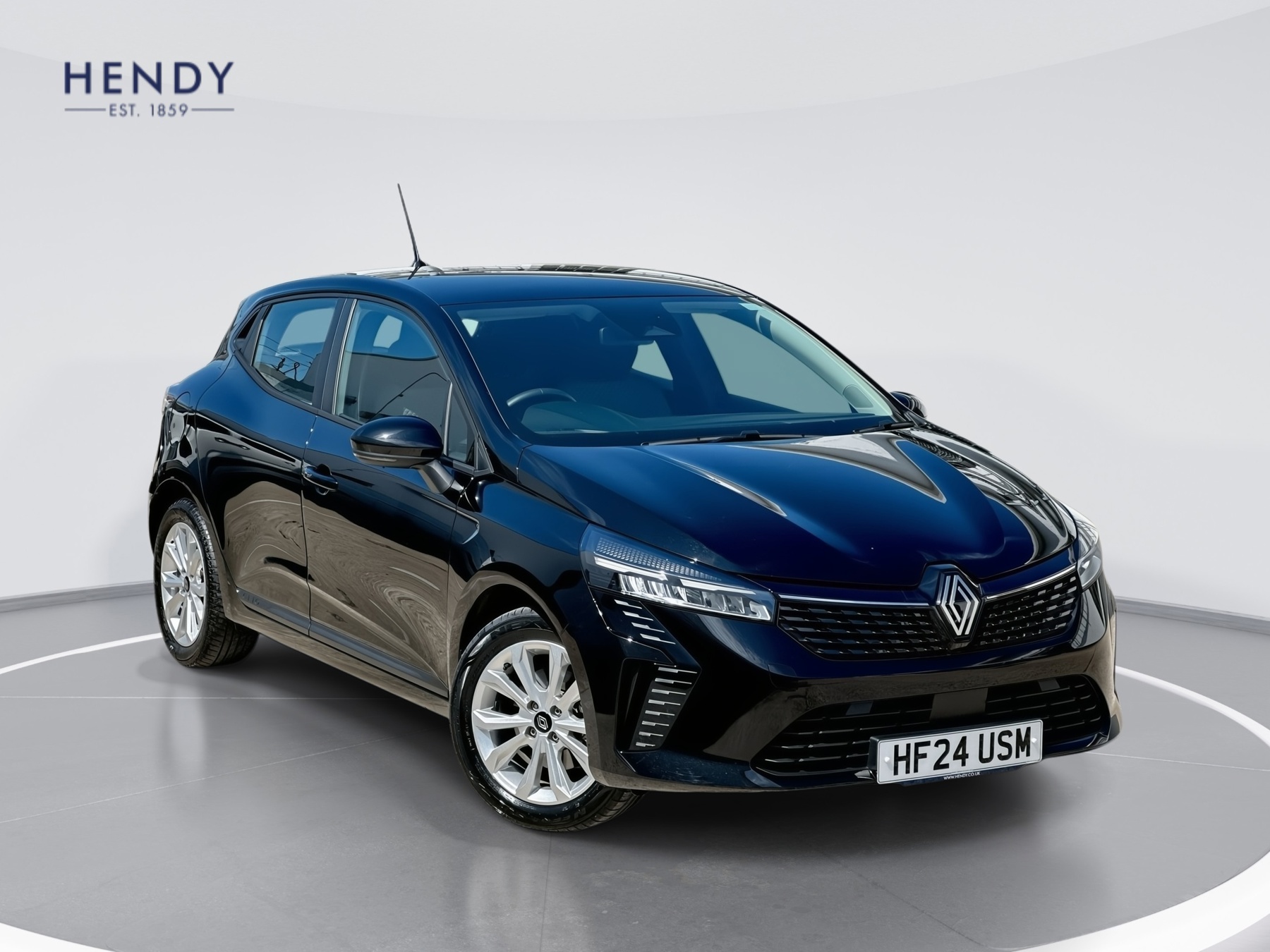 Main listing image - Renault Clio