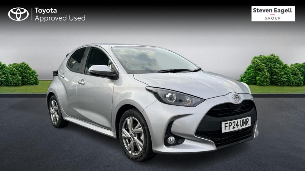 Main listing image - Toyota Yaris