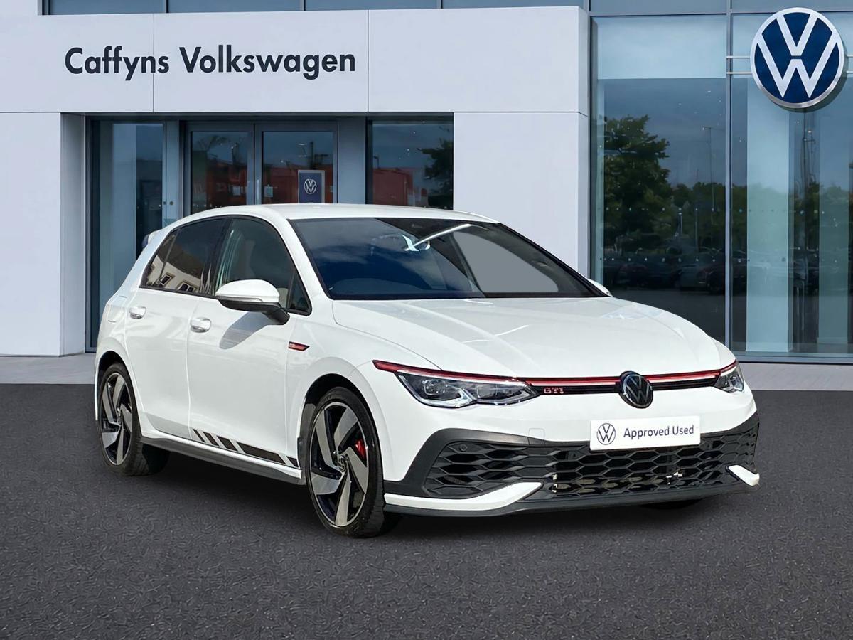 Main listing image - Volkswagen Golf
