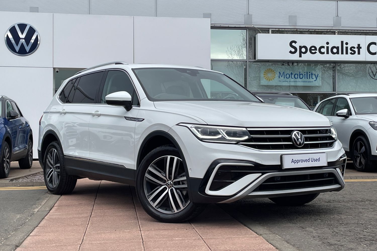Main listing image - Volkswagen Tiguan Allspace