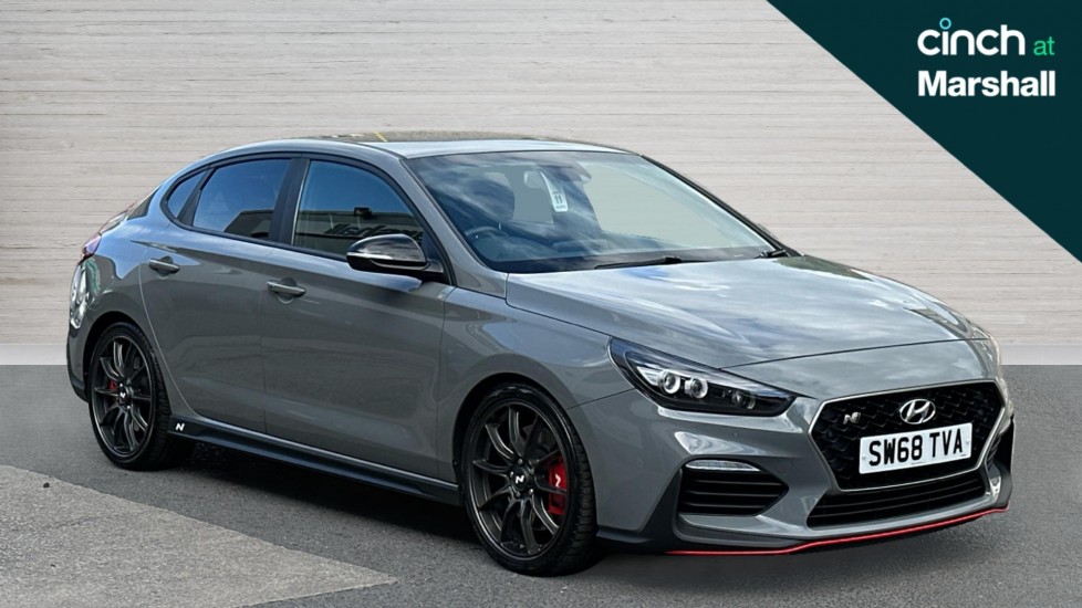 Main listing image - Hyundai i30 Fastback