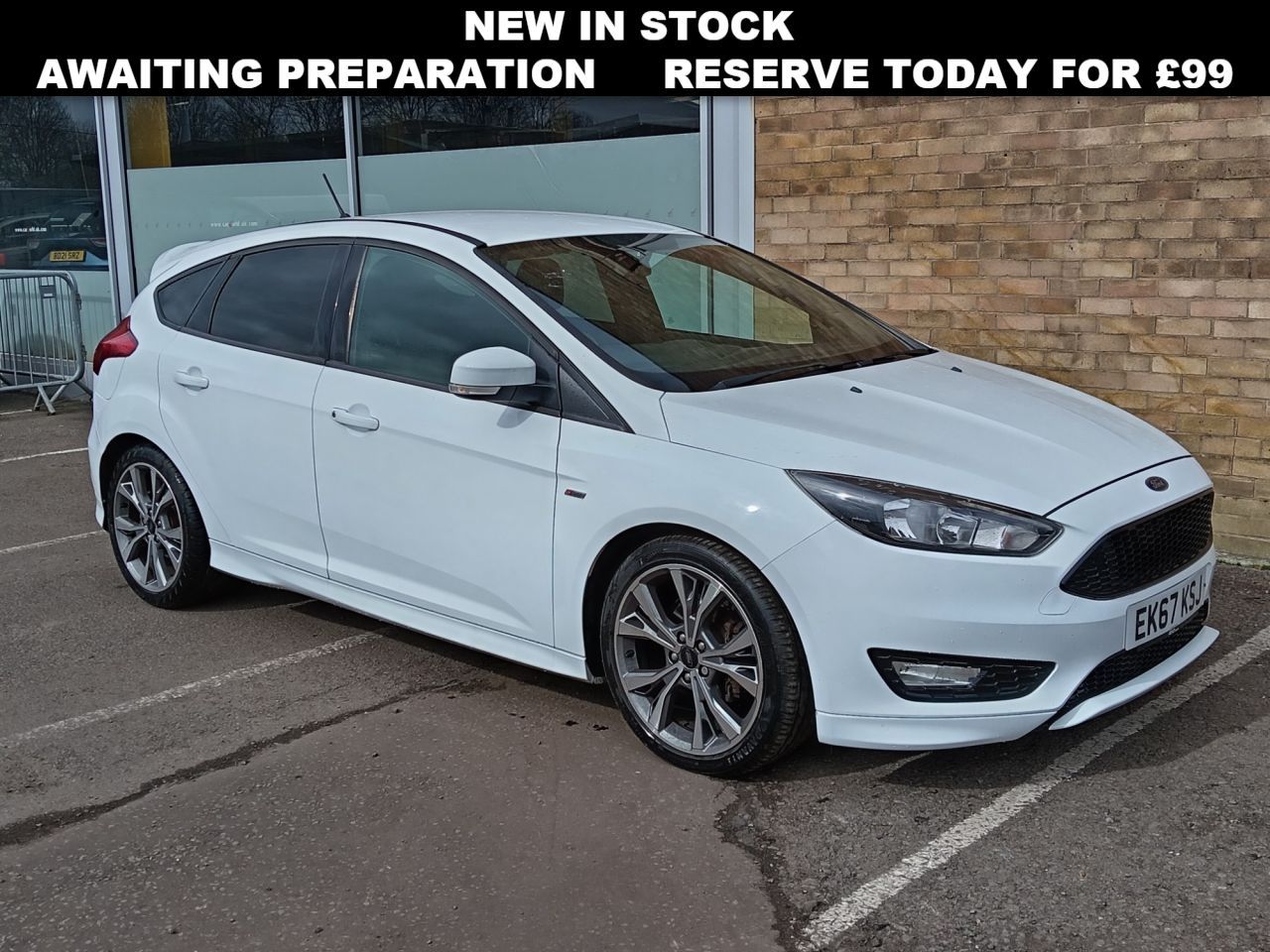 Main listing image - Ford Focus