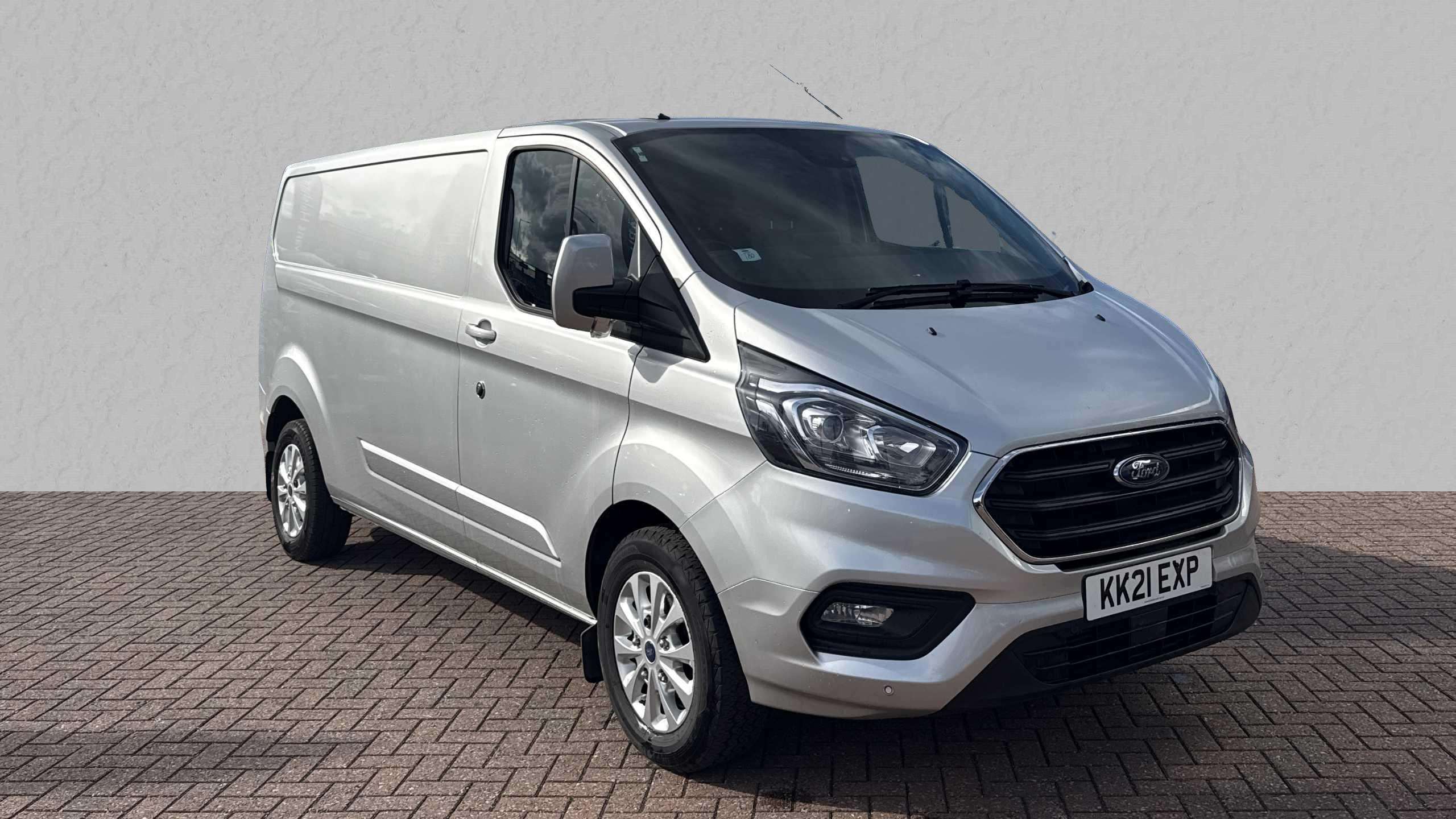 Main listing image - Ford Transit Custom