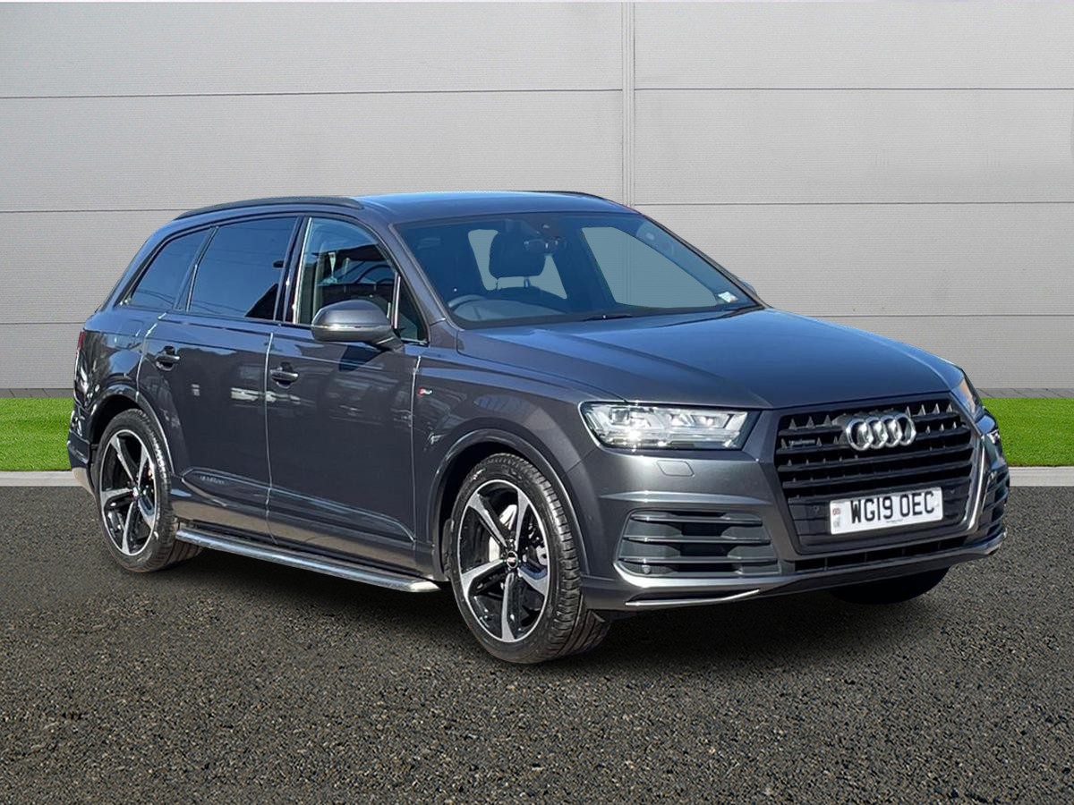 Main listing image - Audi Q7