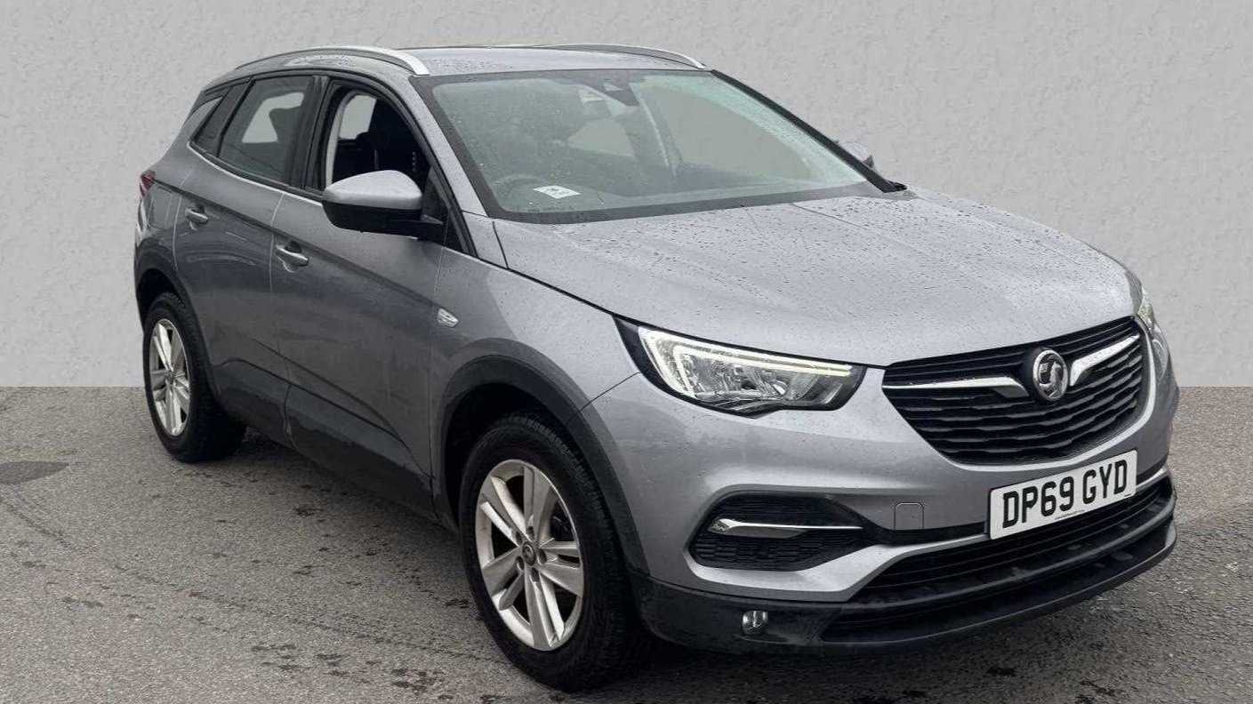 Main listing image - Vauxhall Grandland X