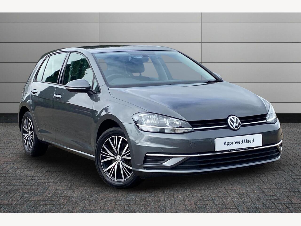 Main listing image - Volkswagen Golf