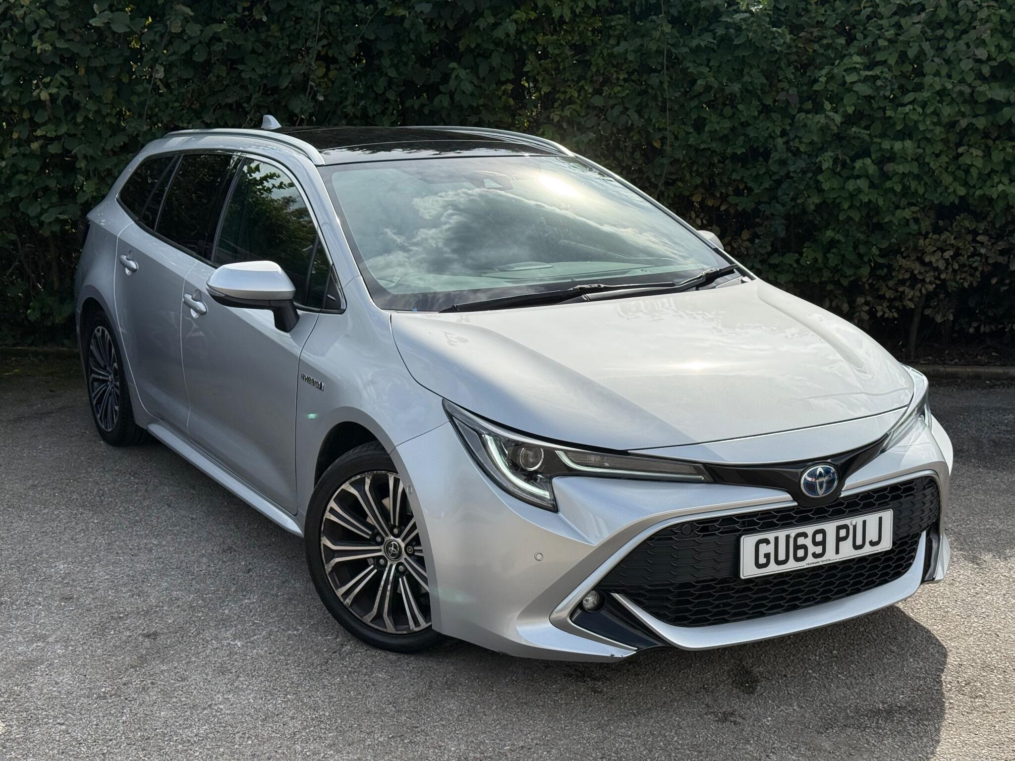 Main listing image - Toyota Corolla Touring Sport
