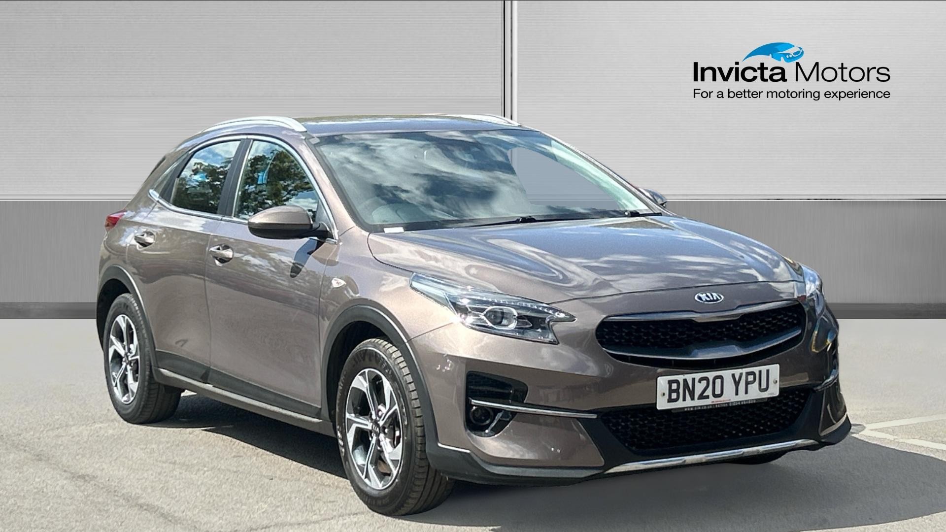 Main listing image - Kia XCeed