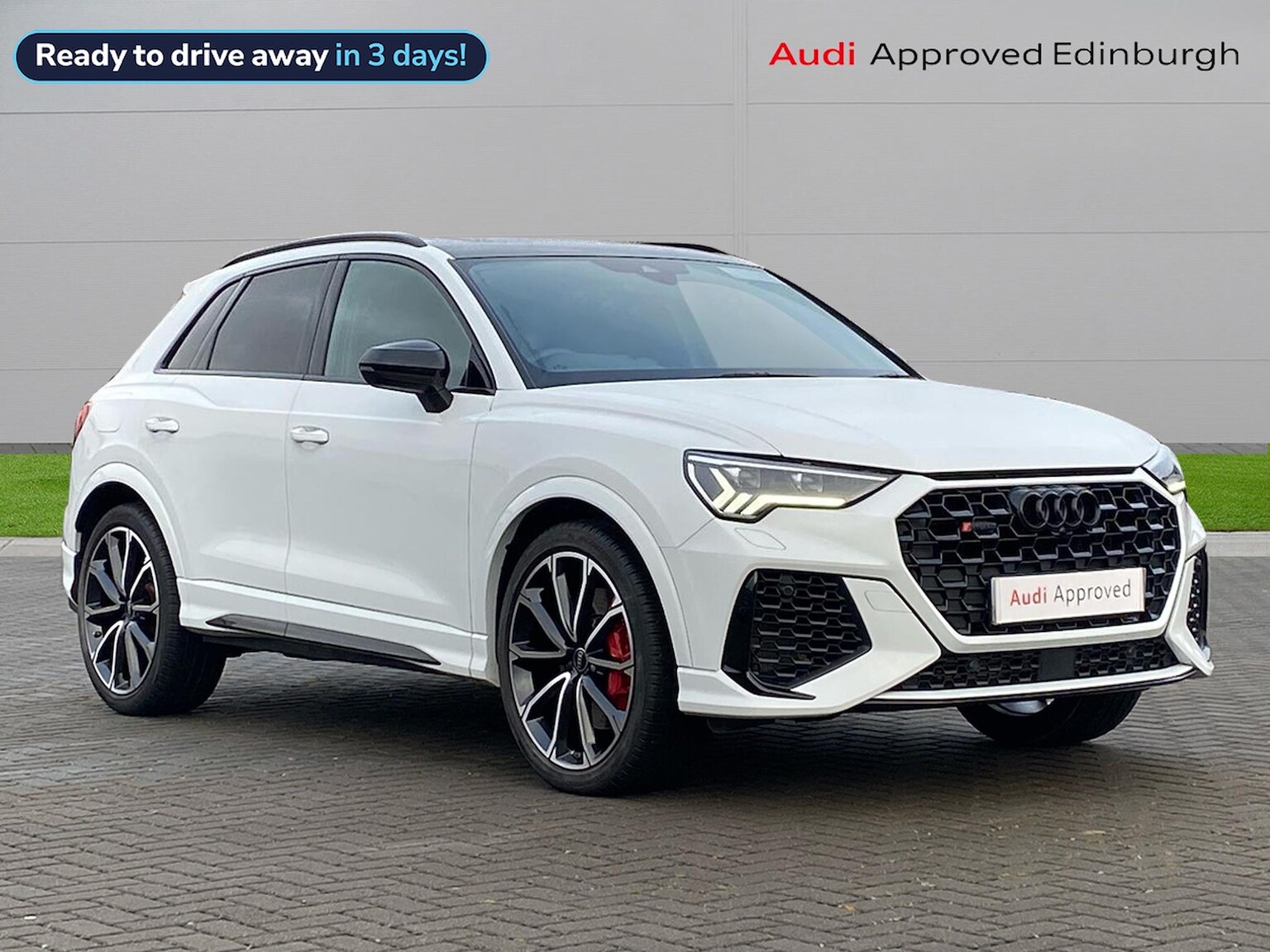 Main listing image - Audi RS Q3