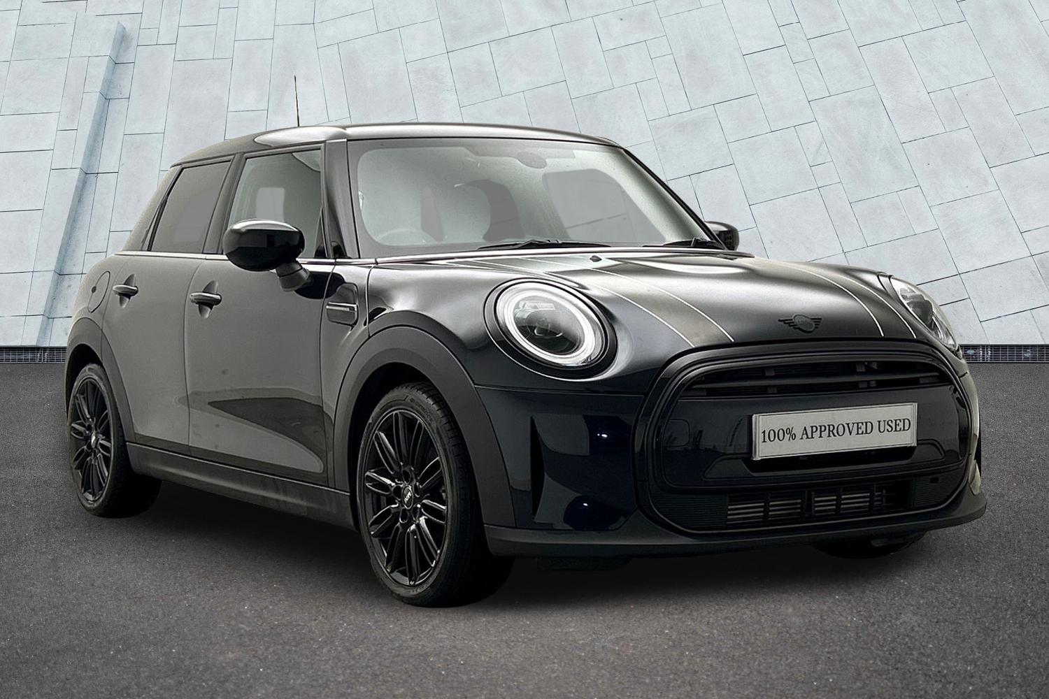 Main listing image - MINI Hatchback 5dr