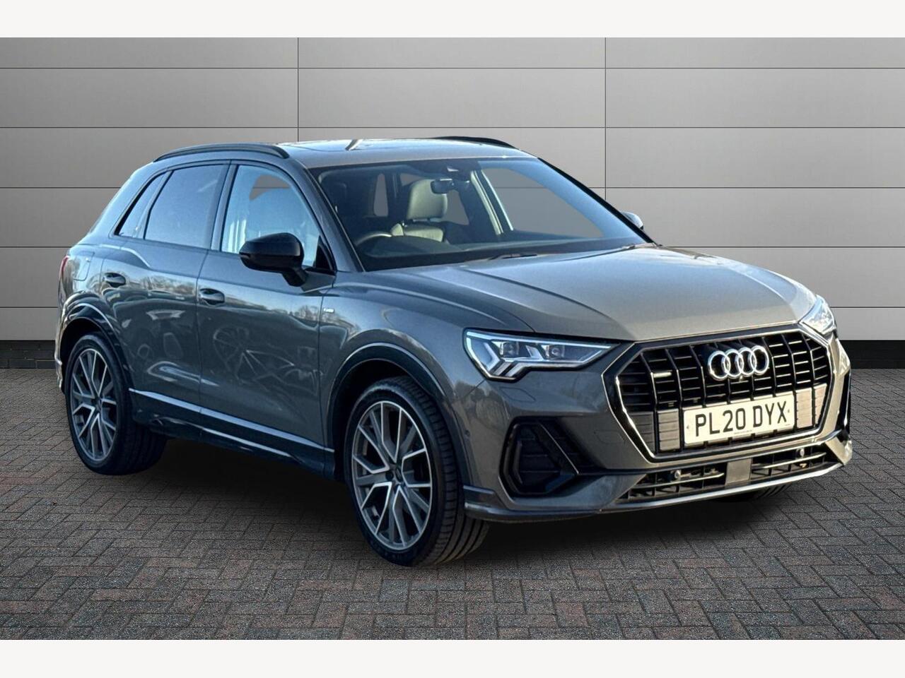 Main listing image - Audi Q3