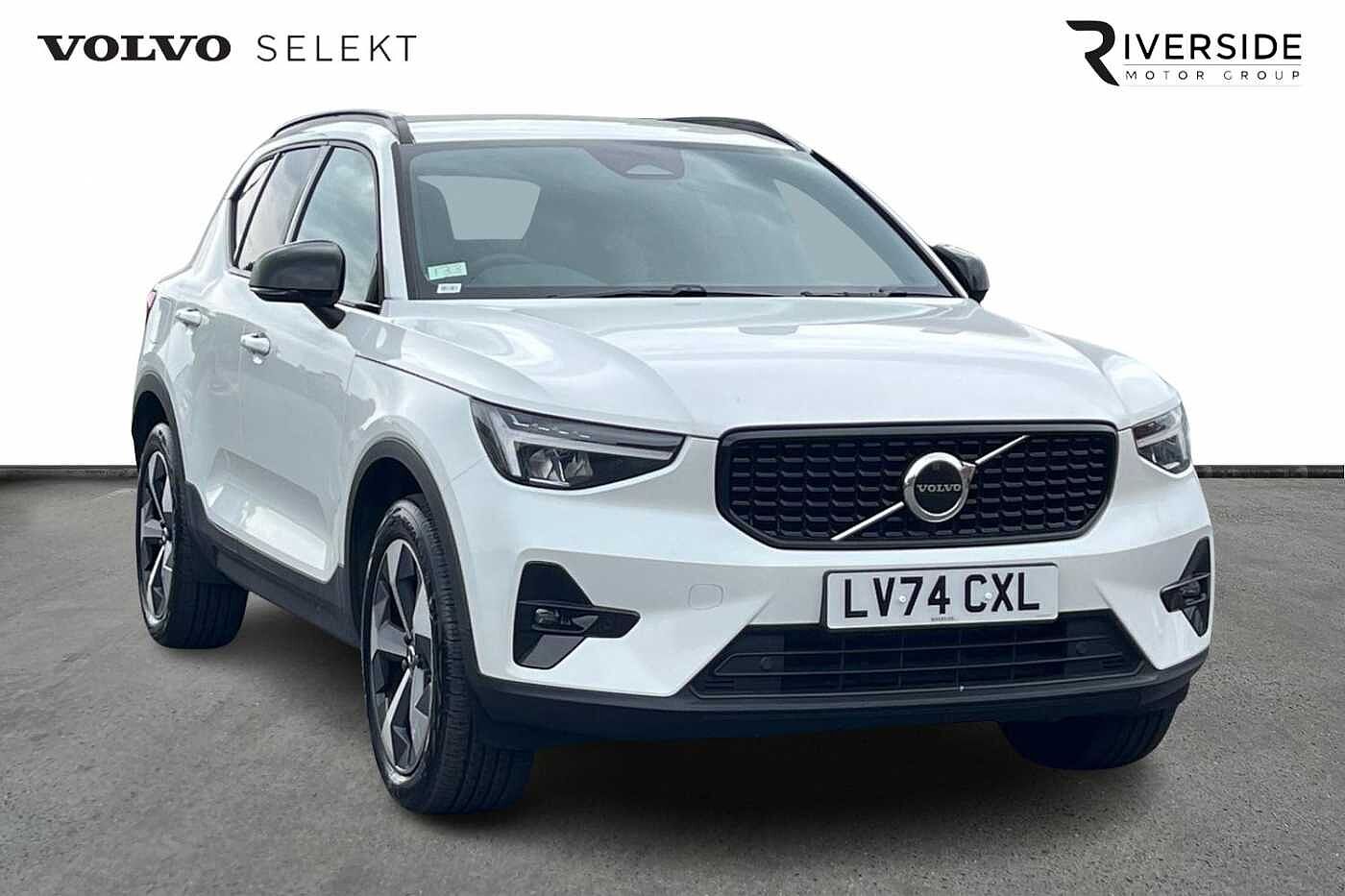 Main listing image - Volvo XC40
